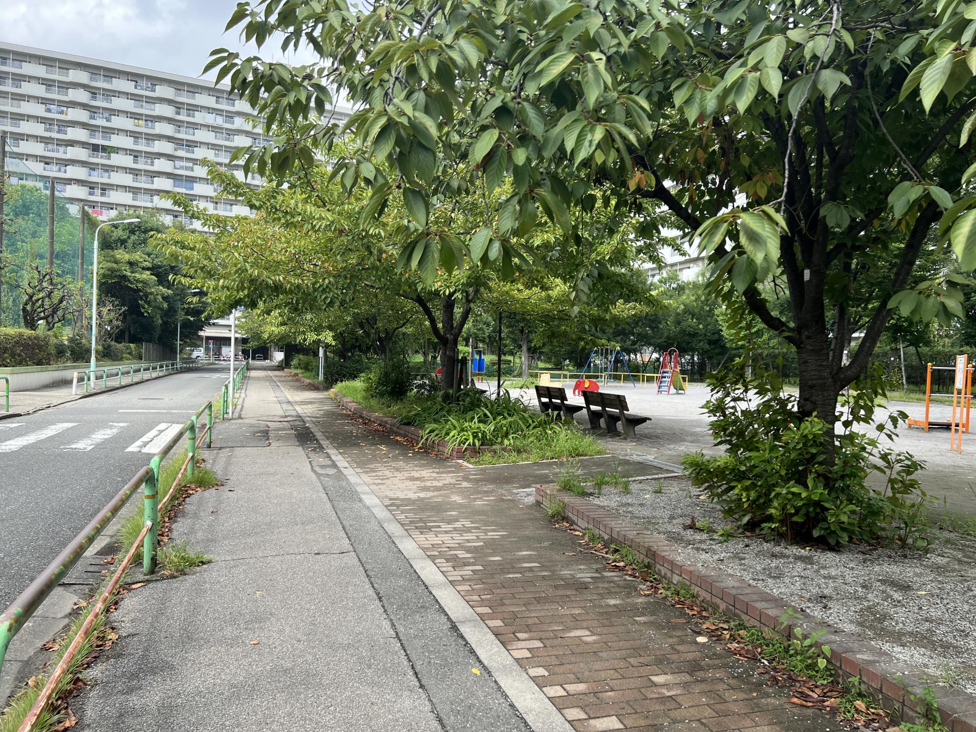 板橋区立蓮根三丁目公園