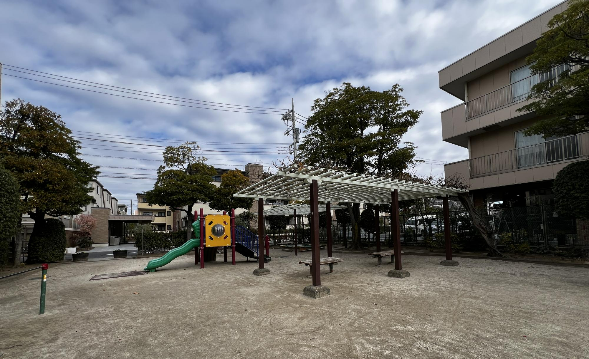 一之江三丁目南公園