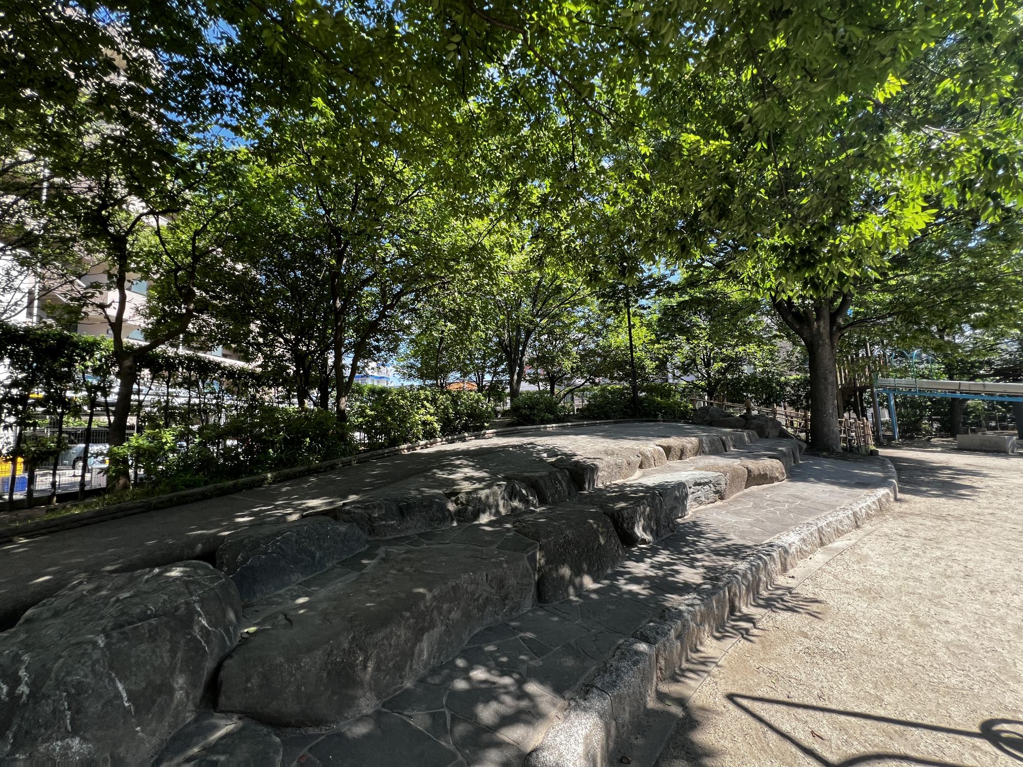 西一之江さくら公園