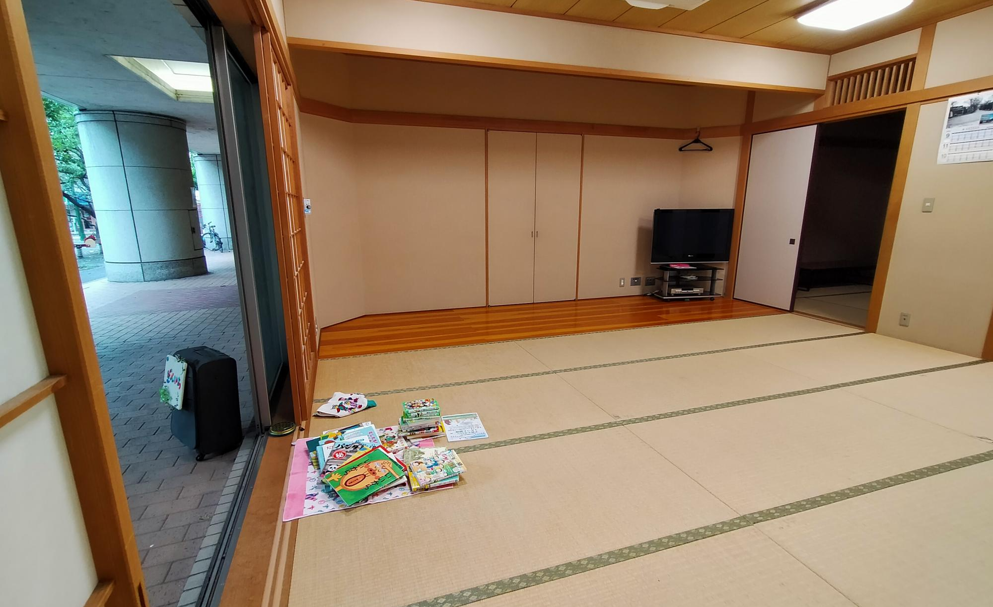 銀座一丁目駅徒歩1分図書館　ぎんいち