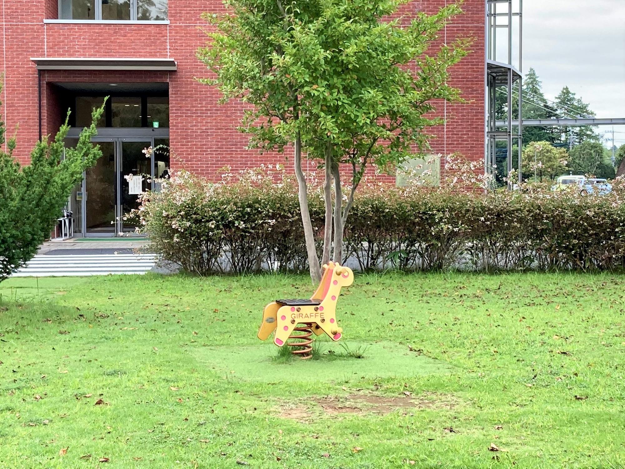 市民センターいわま(遊具広場)