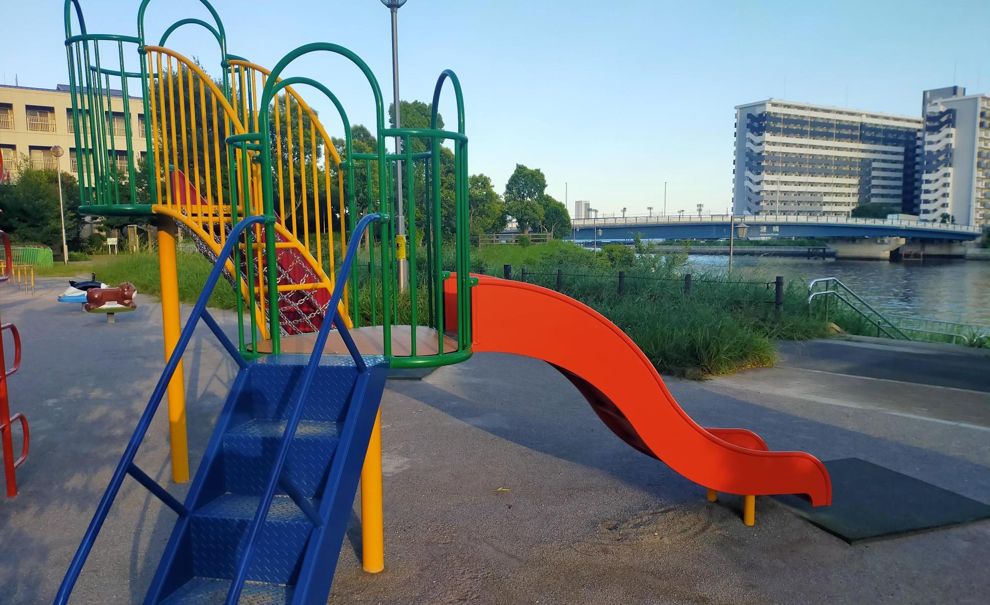 潮見さざなみ公園