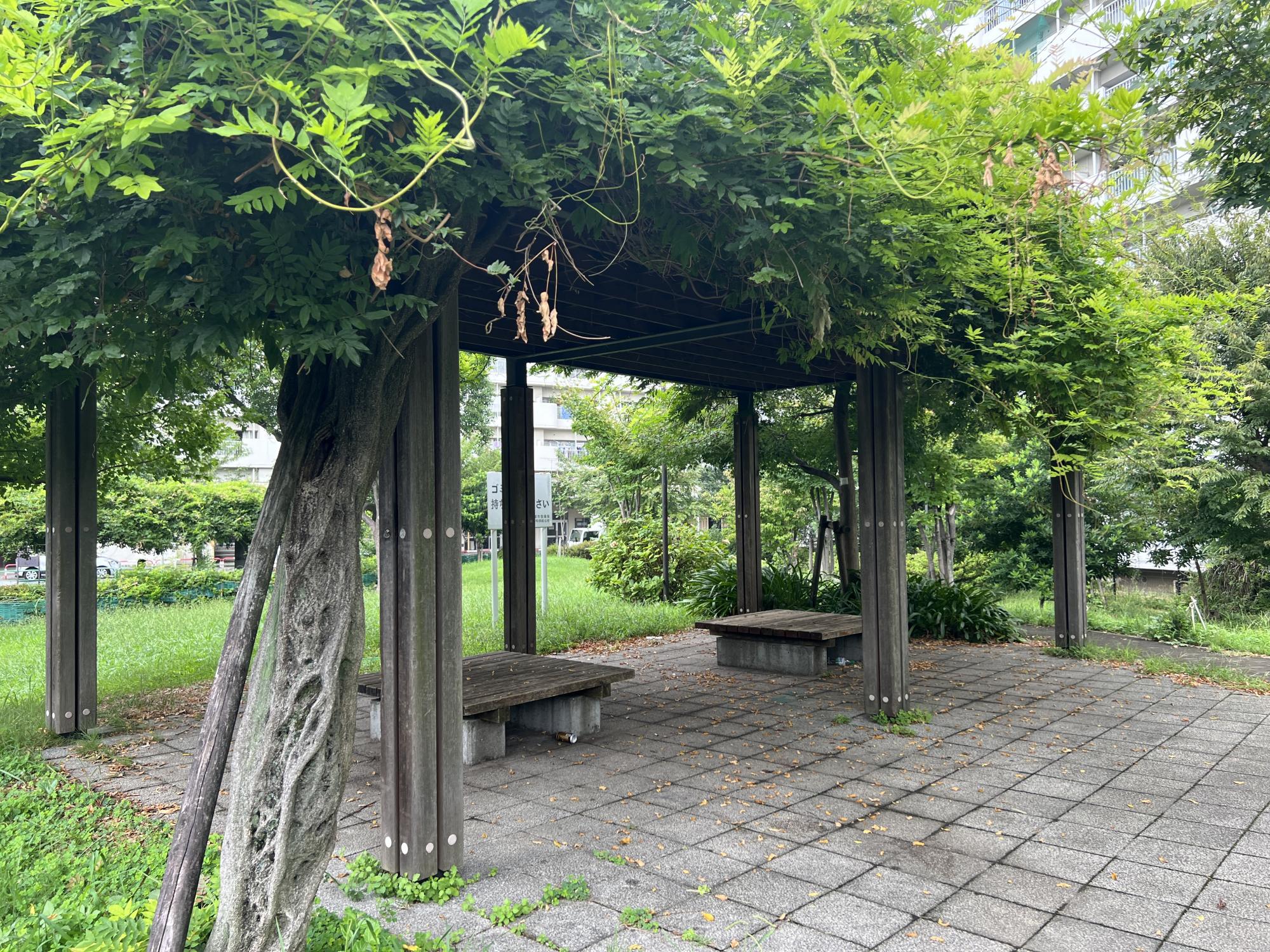 板橋区立蓮根三丁目公園