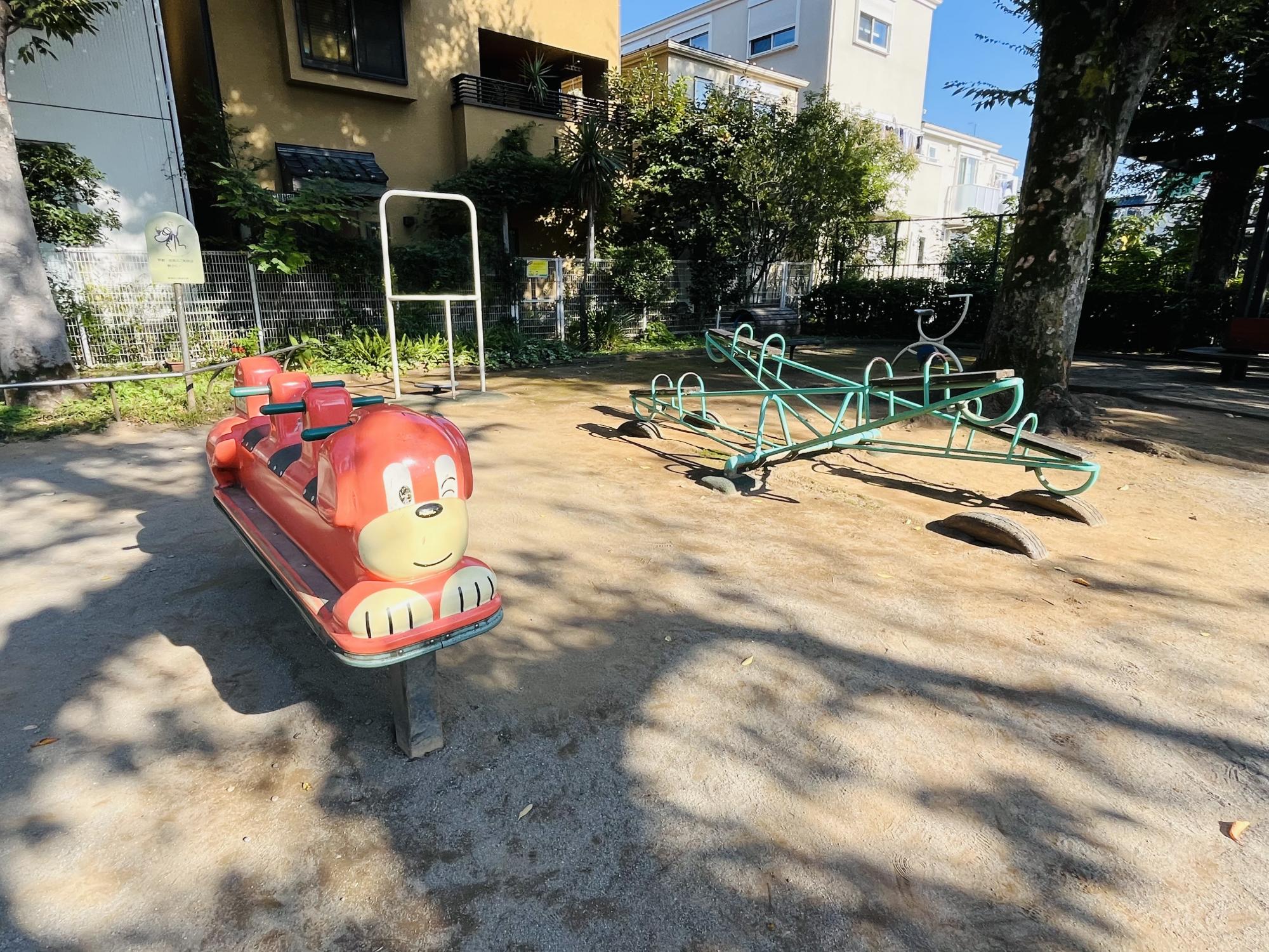 雑司が谷一丁目公園