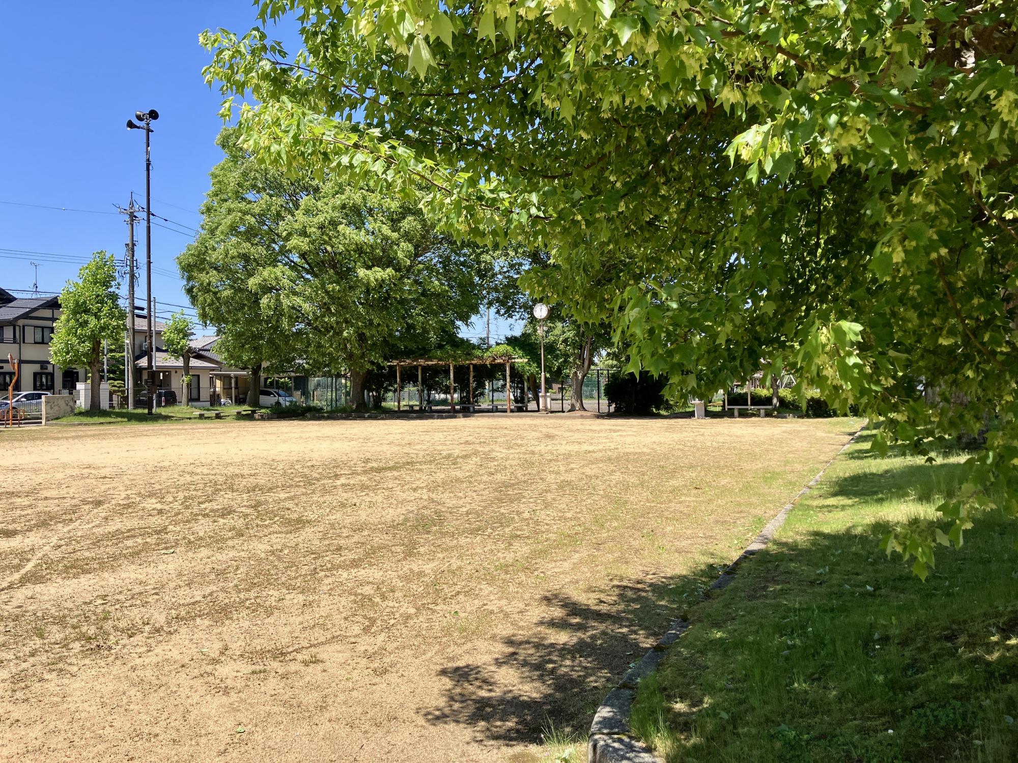 新庄ひばり公園