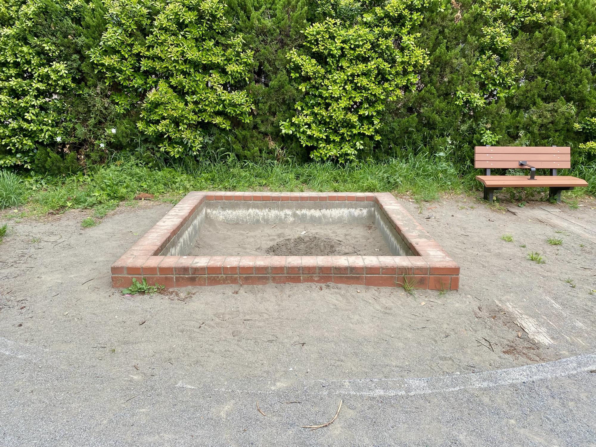 谷戸二丁目第1公園