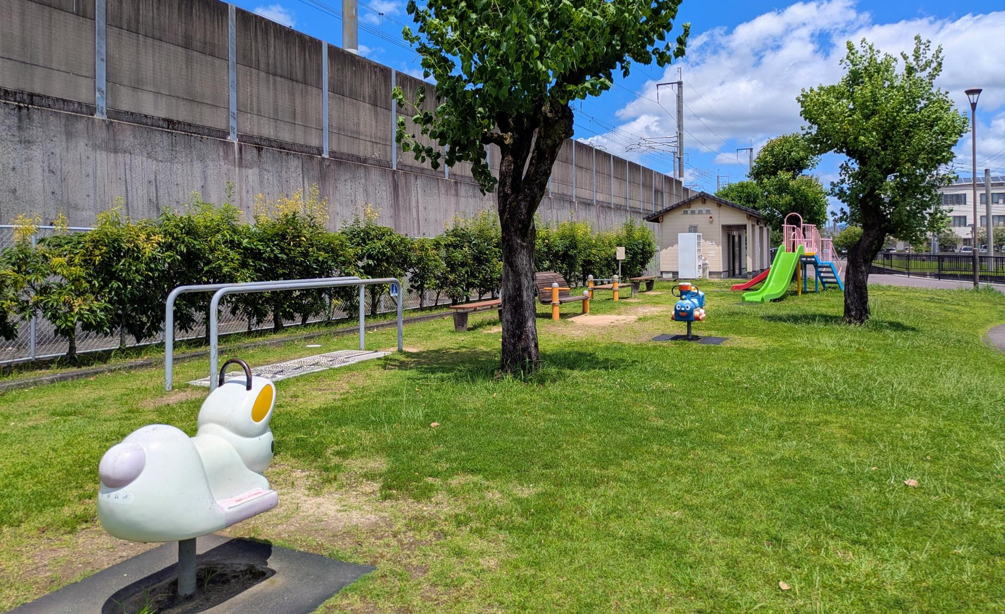 東口親水公園