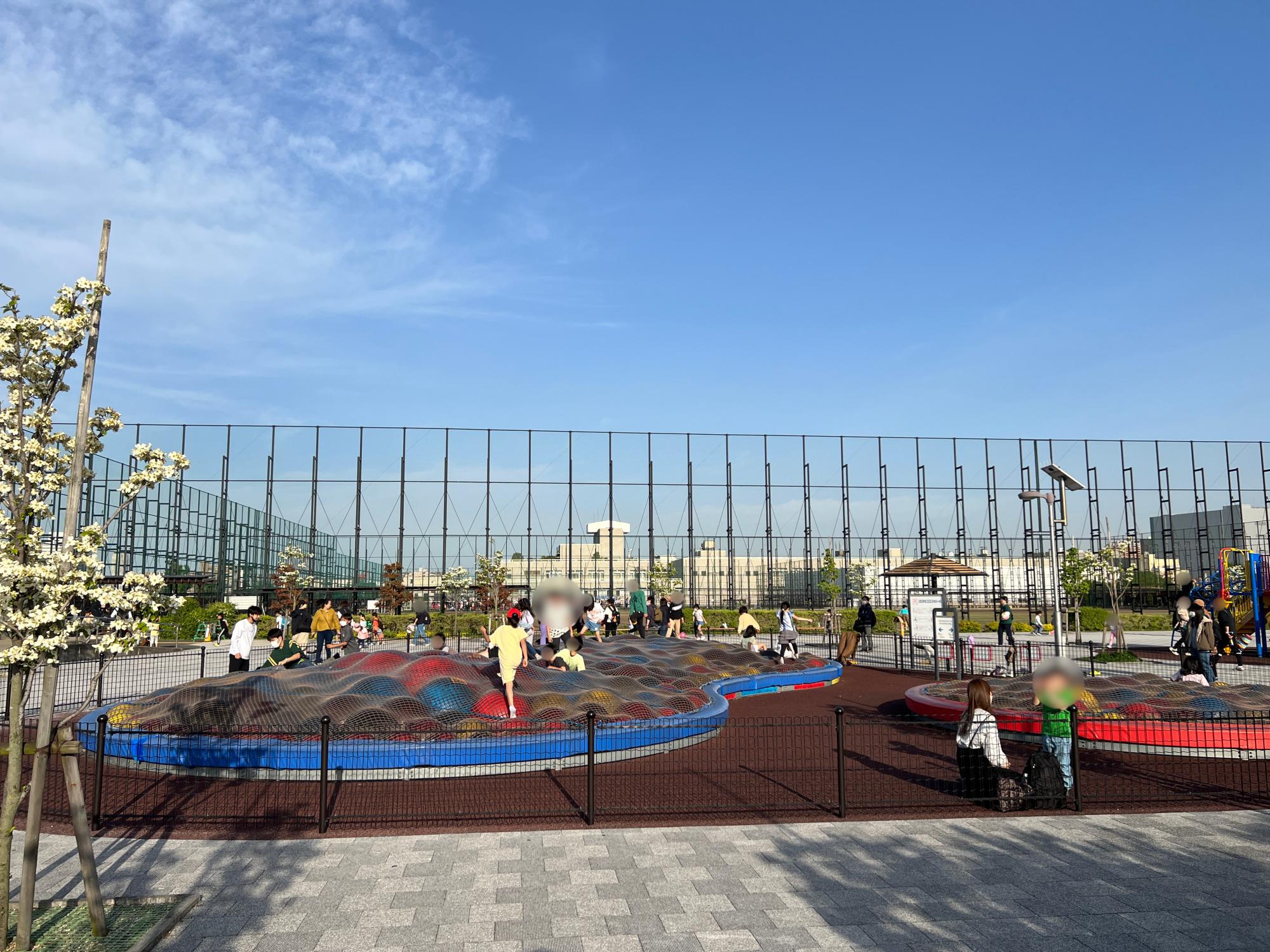 新河岸東（しんがしひがし）公園