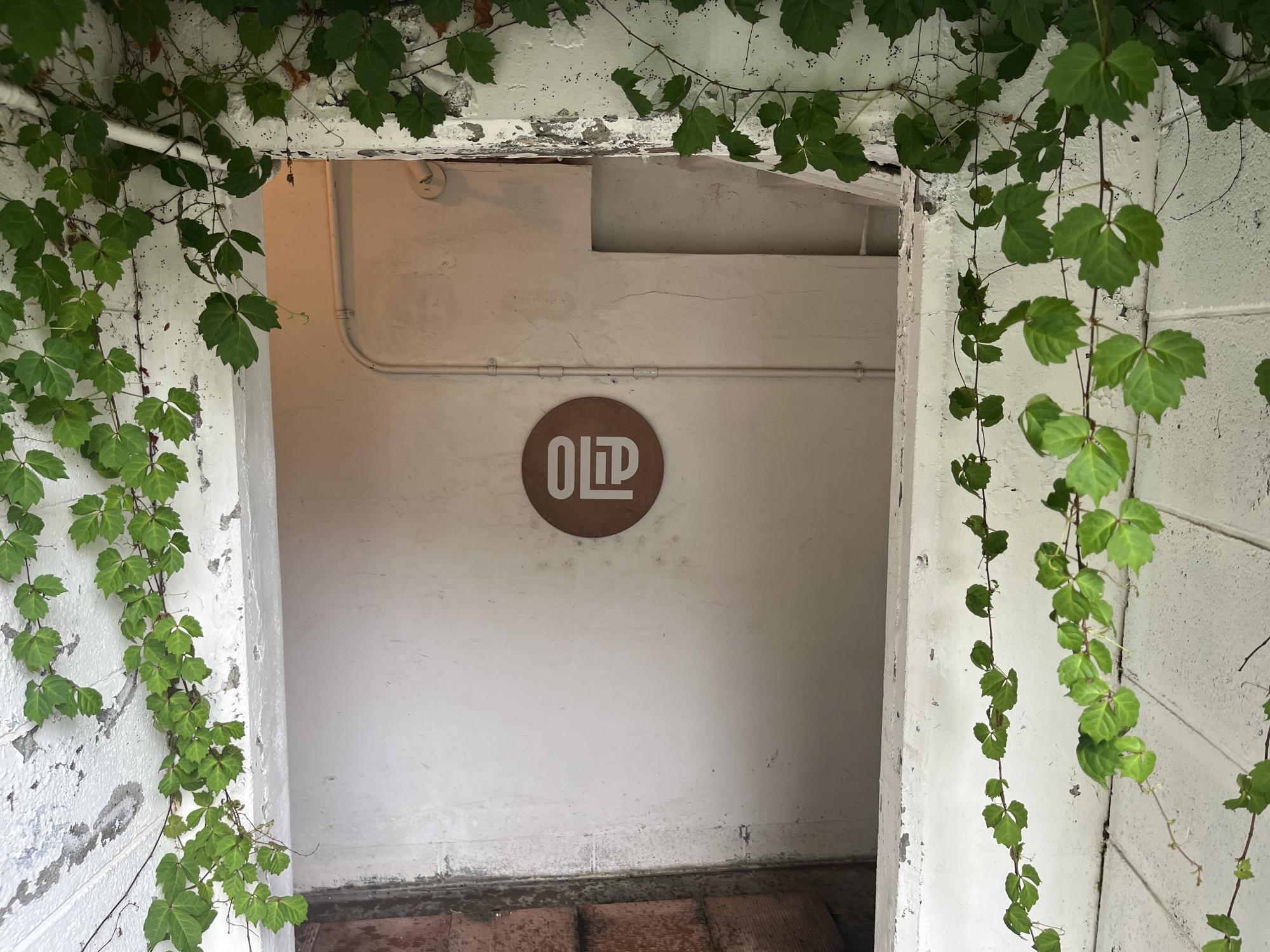 OLIP アサイーボウル＆サラダボウル 赤坂店