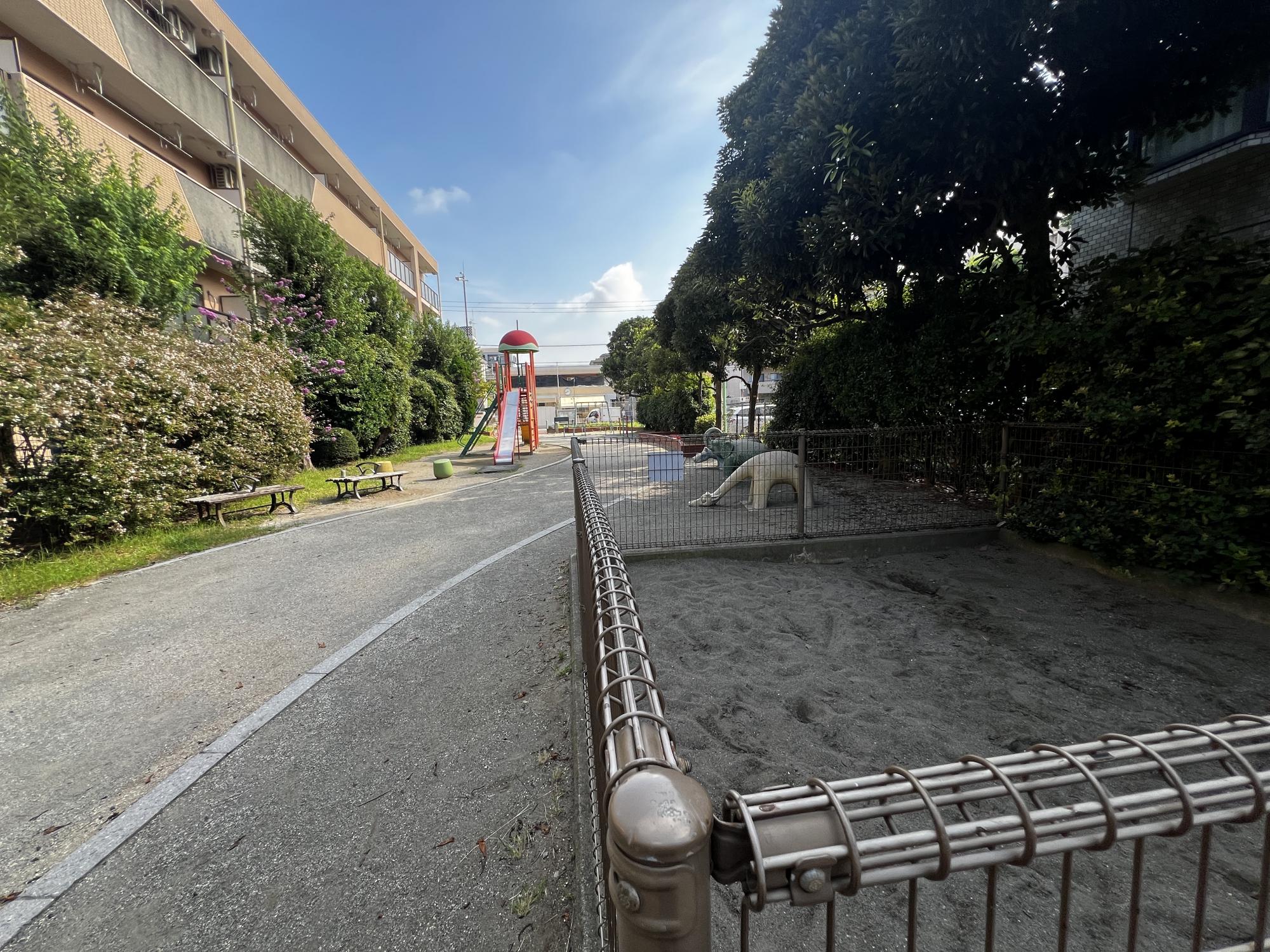 新中宿第2街区公園