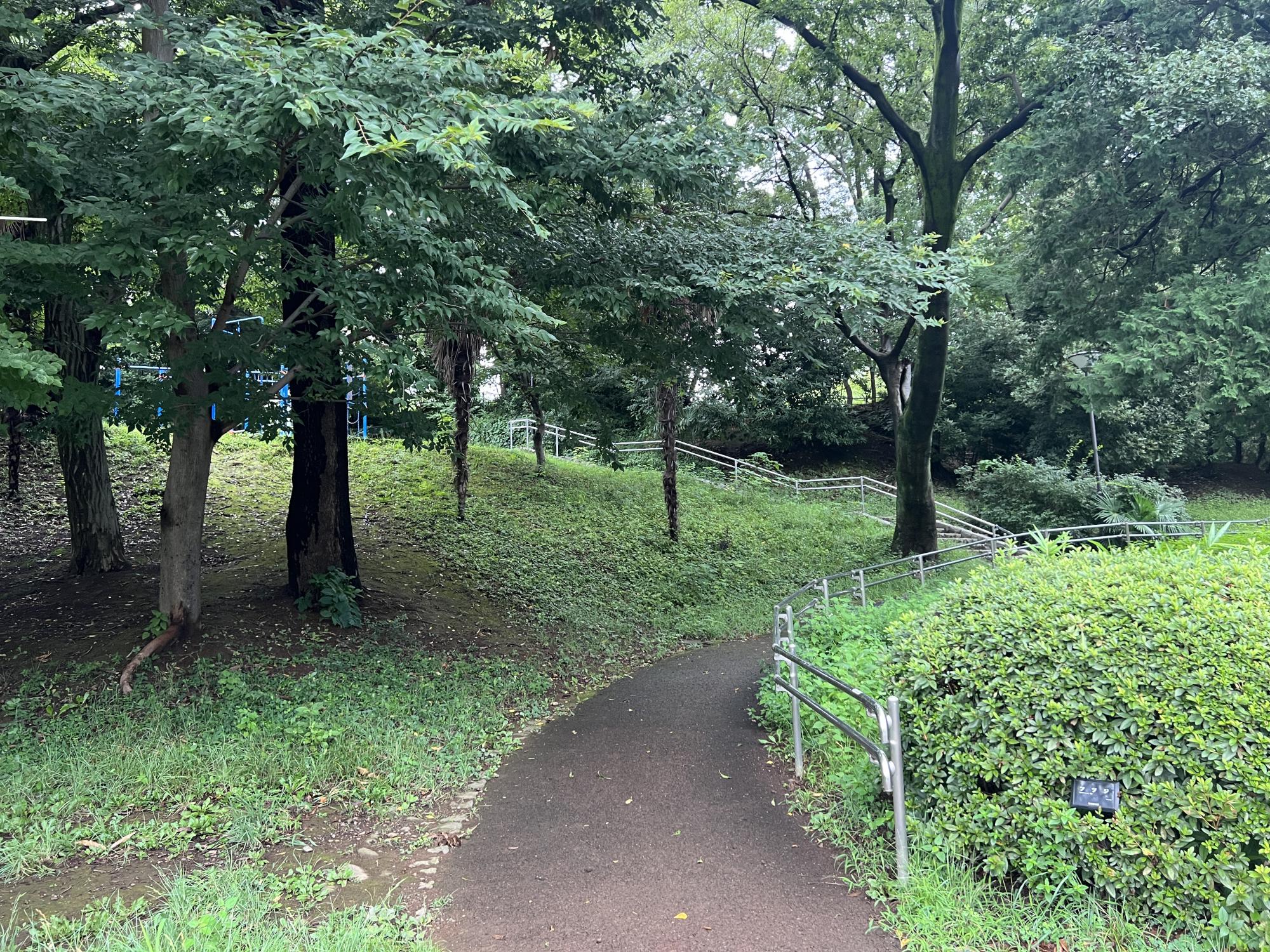 赤羽台さくら並木公園