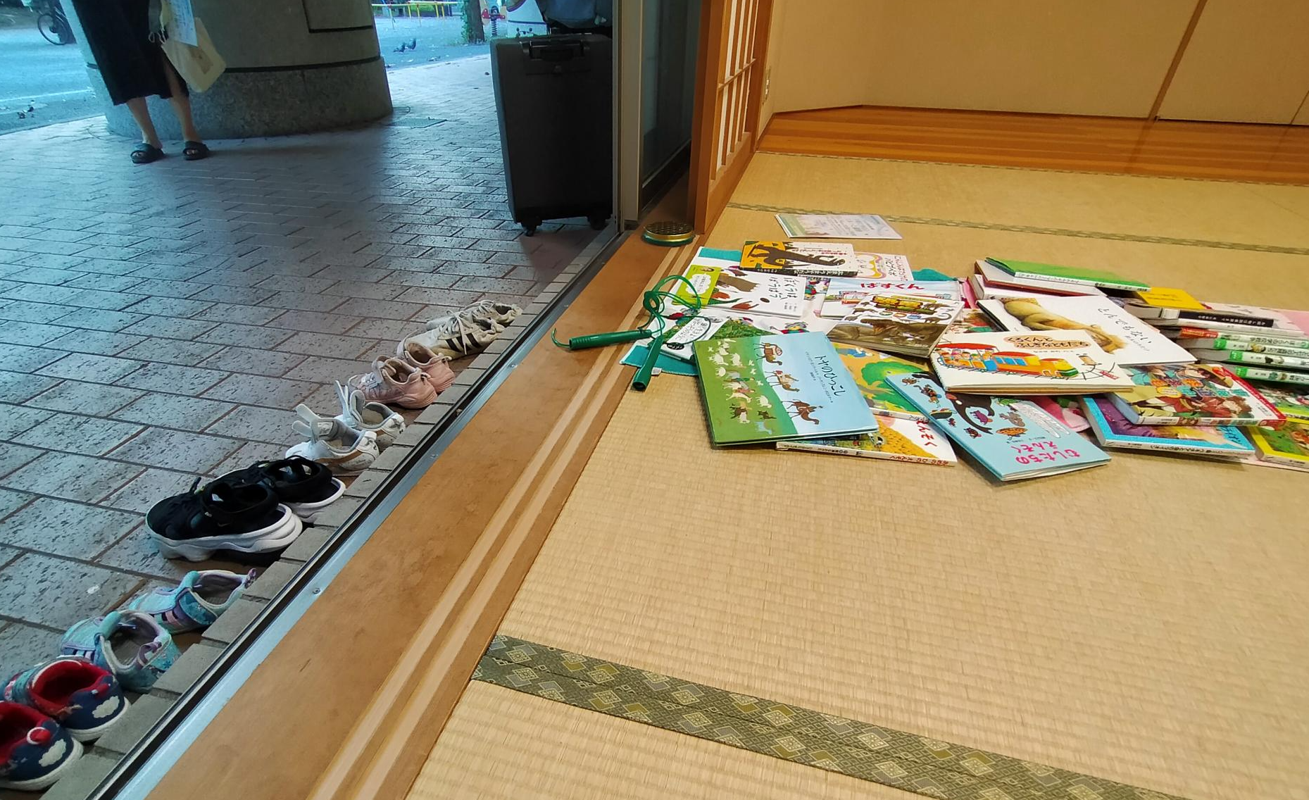 銀座一丁目駅徒歩1分図書館　ぎんいち