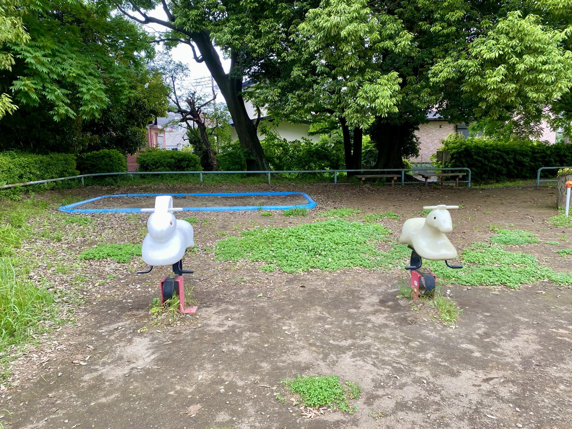 すみれ公園
