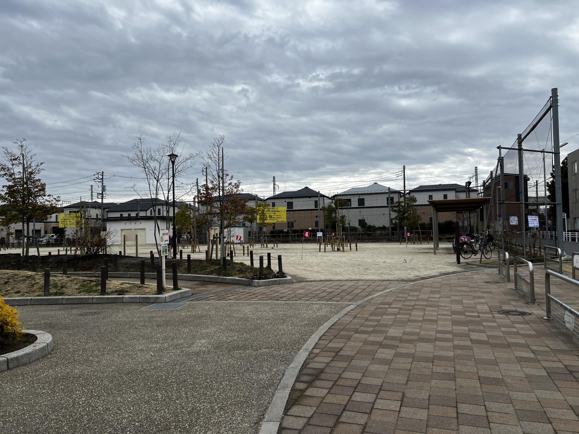 東新小岩二丁目かがやき公園