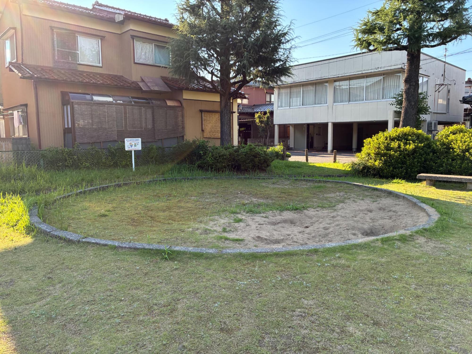 額乙丸台児童公園