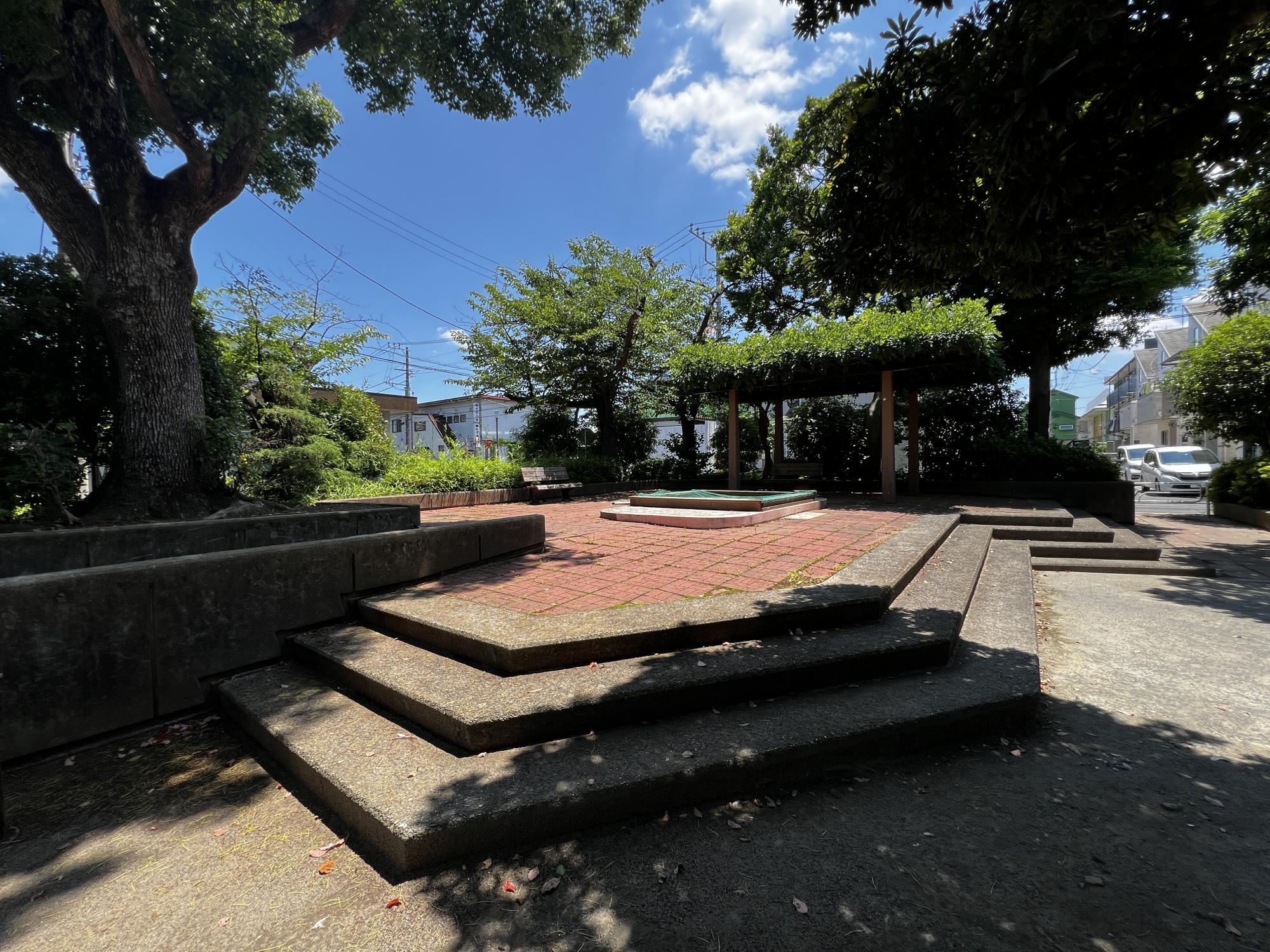 本一色北児童遊園