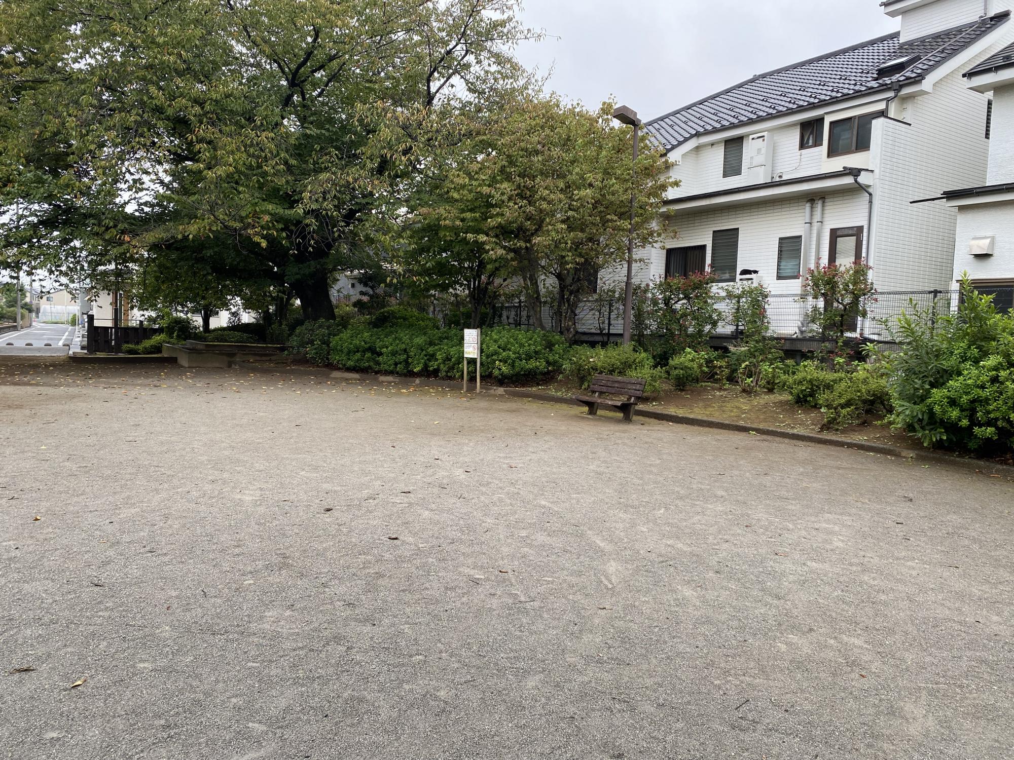 西六いこいの森公園