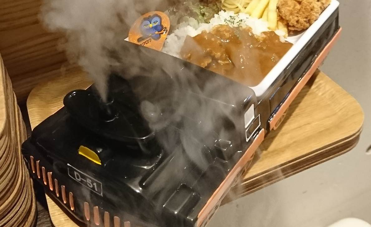 プラレールが走るカフェ子鉄