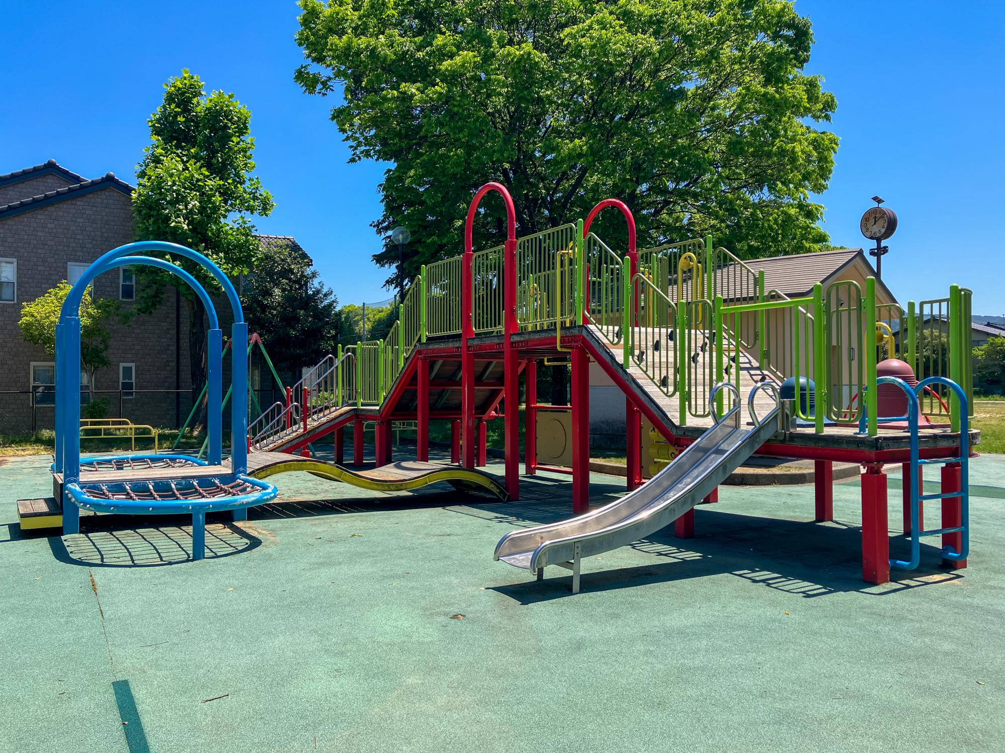 額新保中央公園