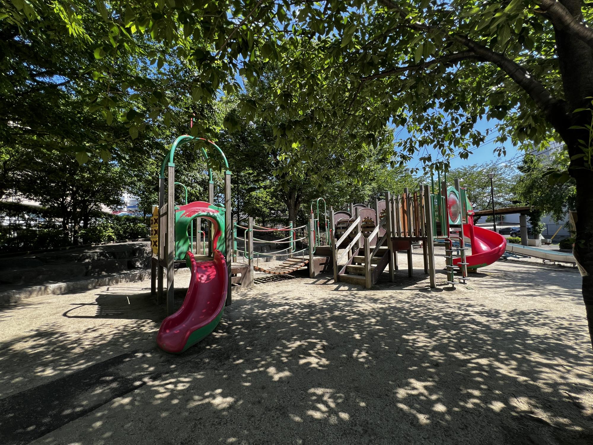 西一之江さくら公園