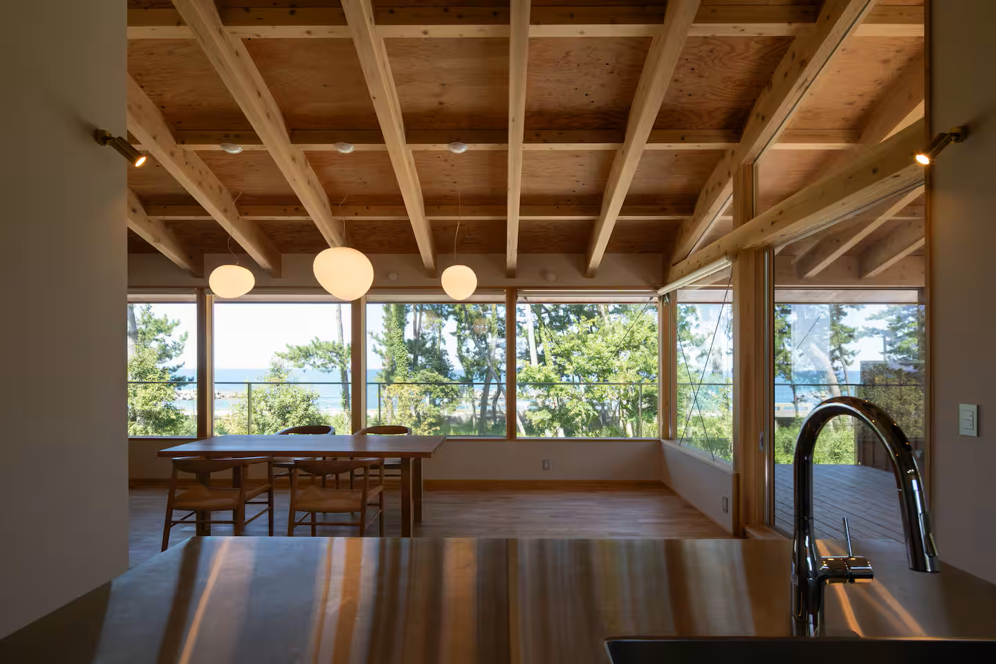 海辺の一棟貸し RETREAT PLACE ASAHI （リトリートプレイス　朝日）