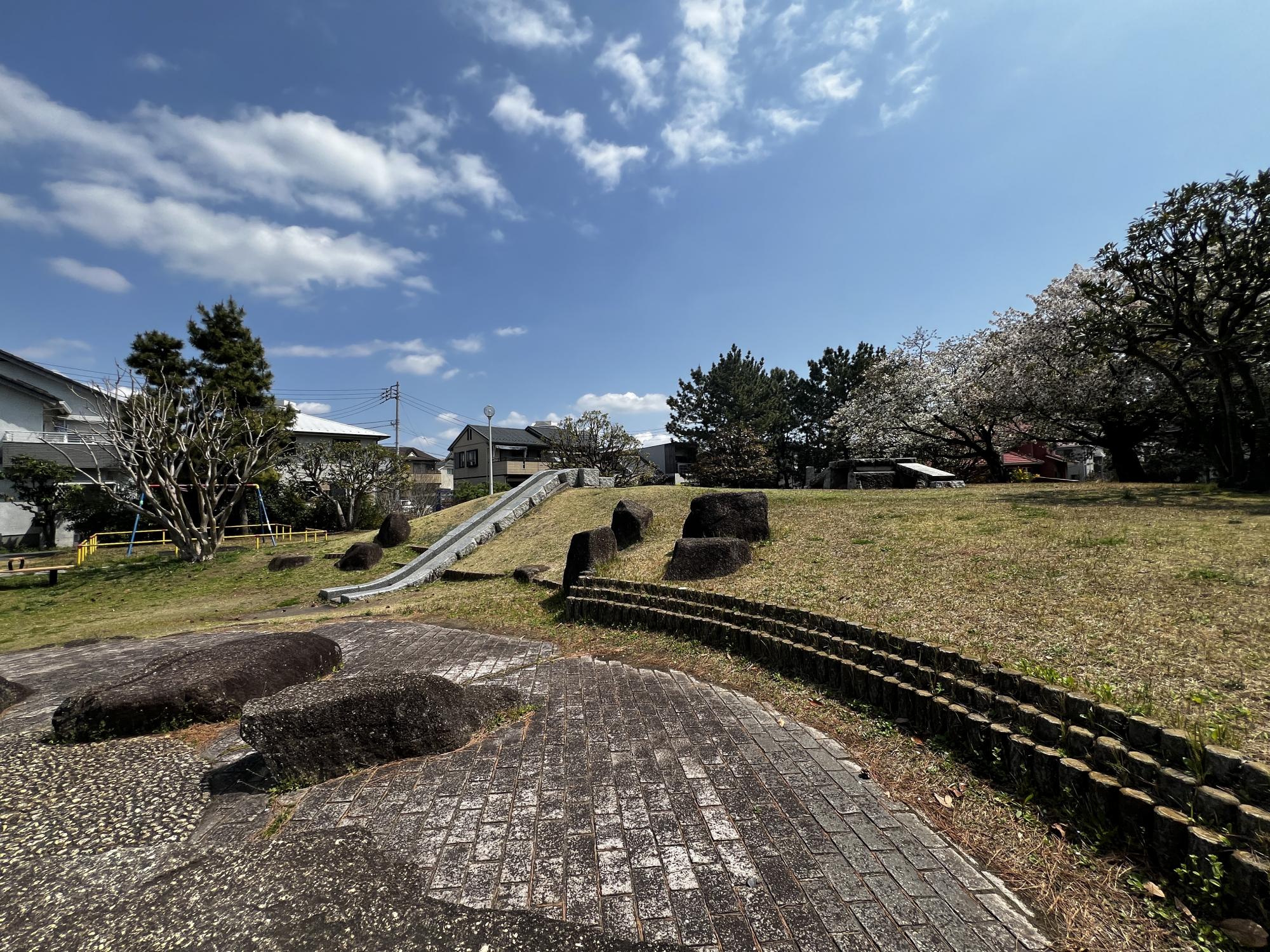 高洲北街区公園
