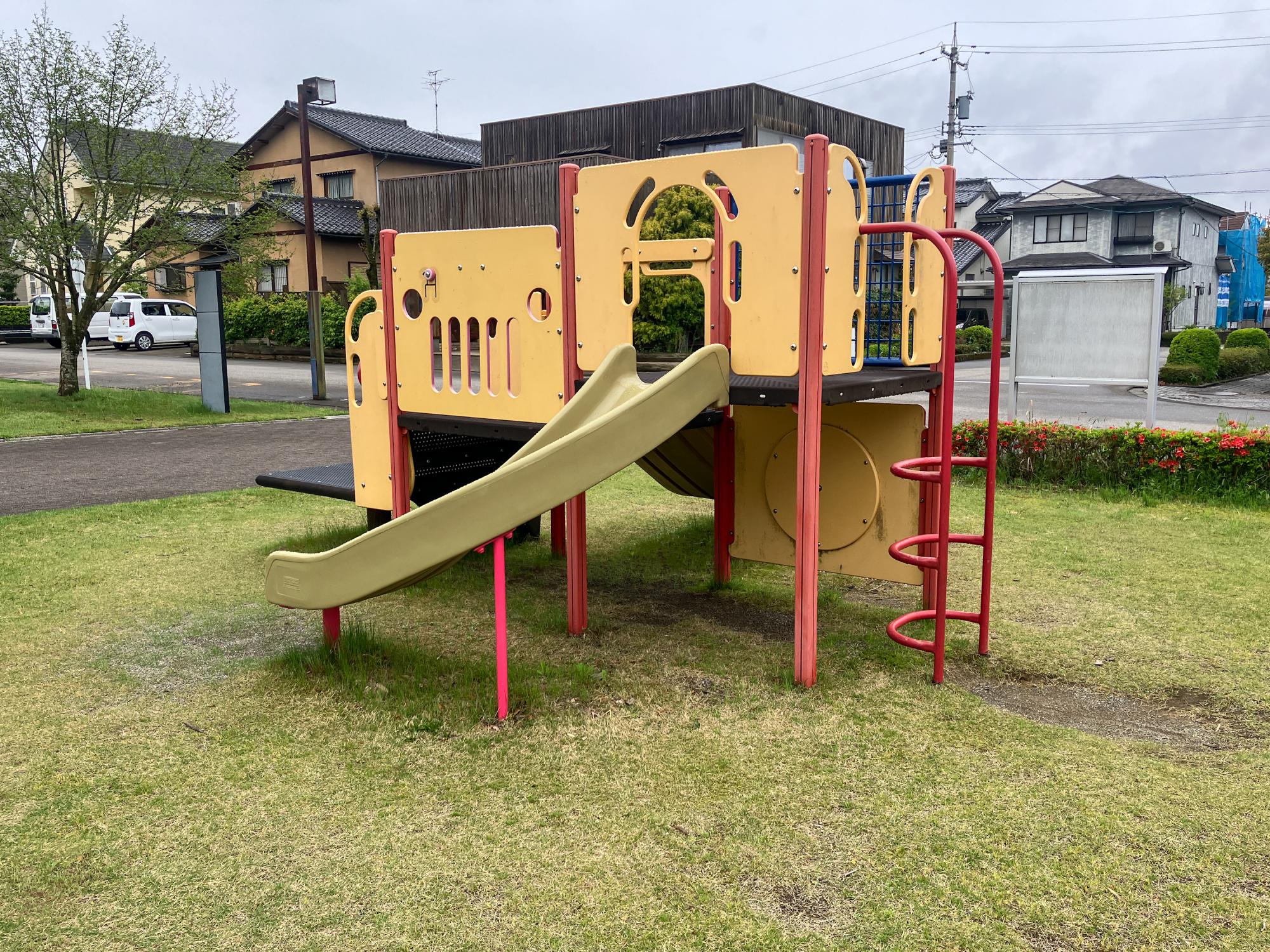 千木野けやき広場
