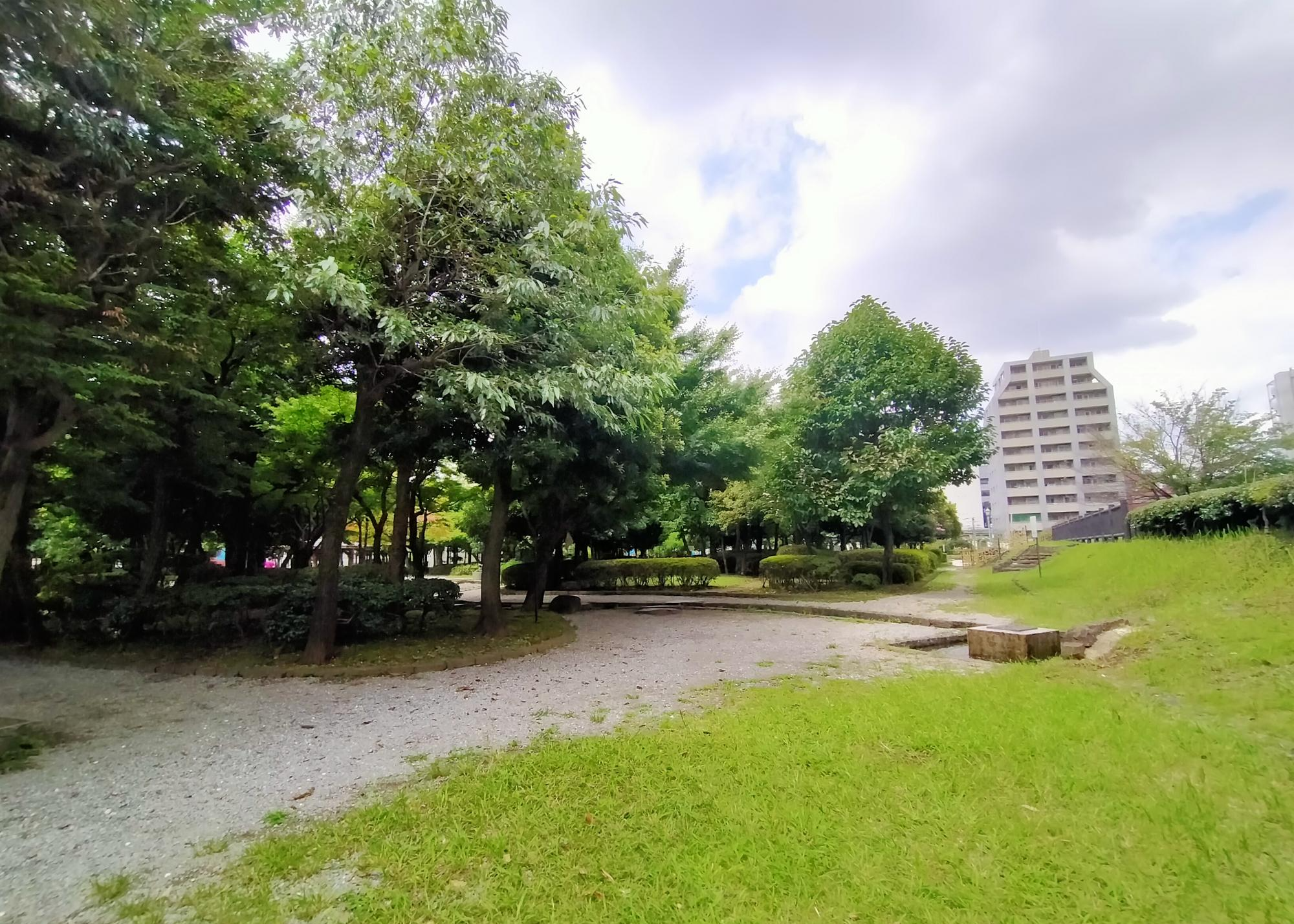 本郷給水所公苑