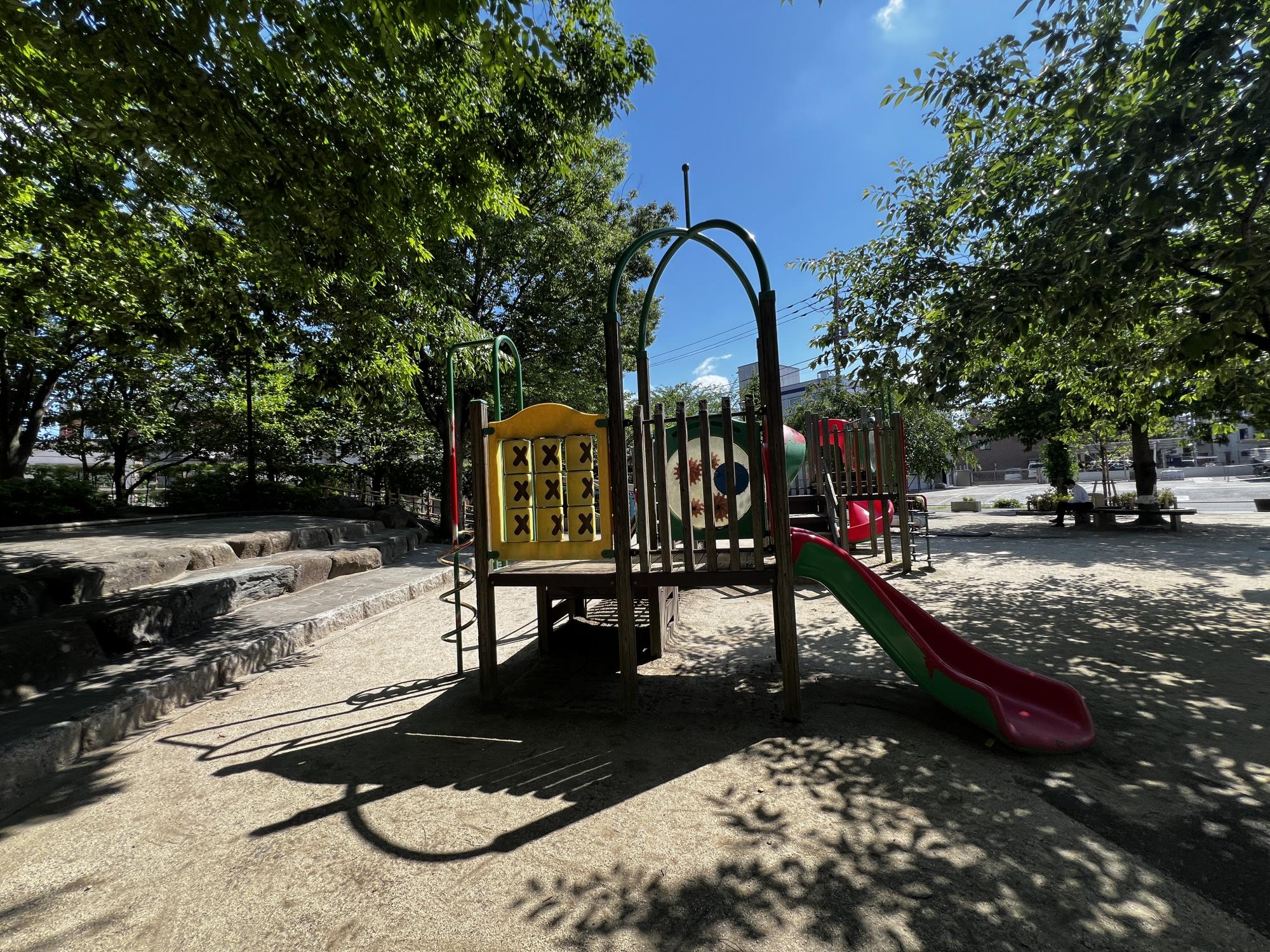 西一之江さくら公園