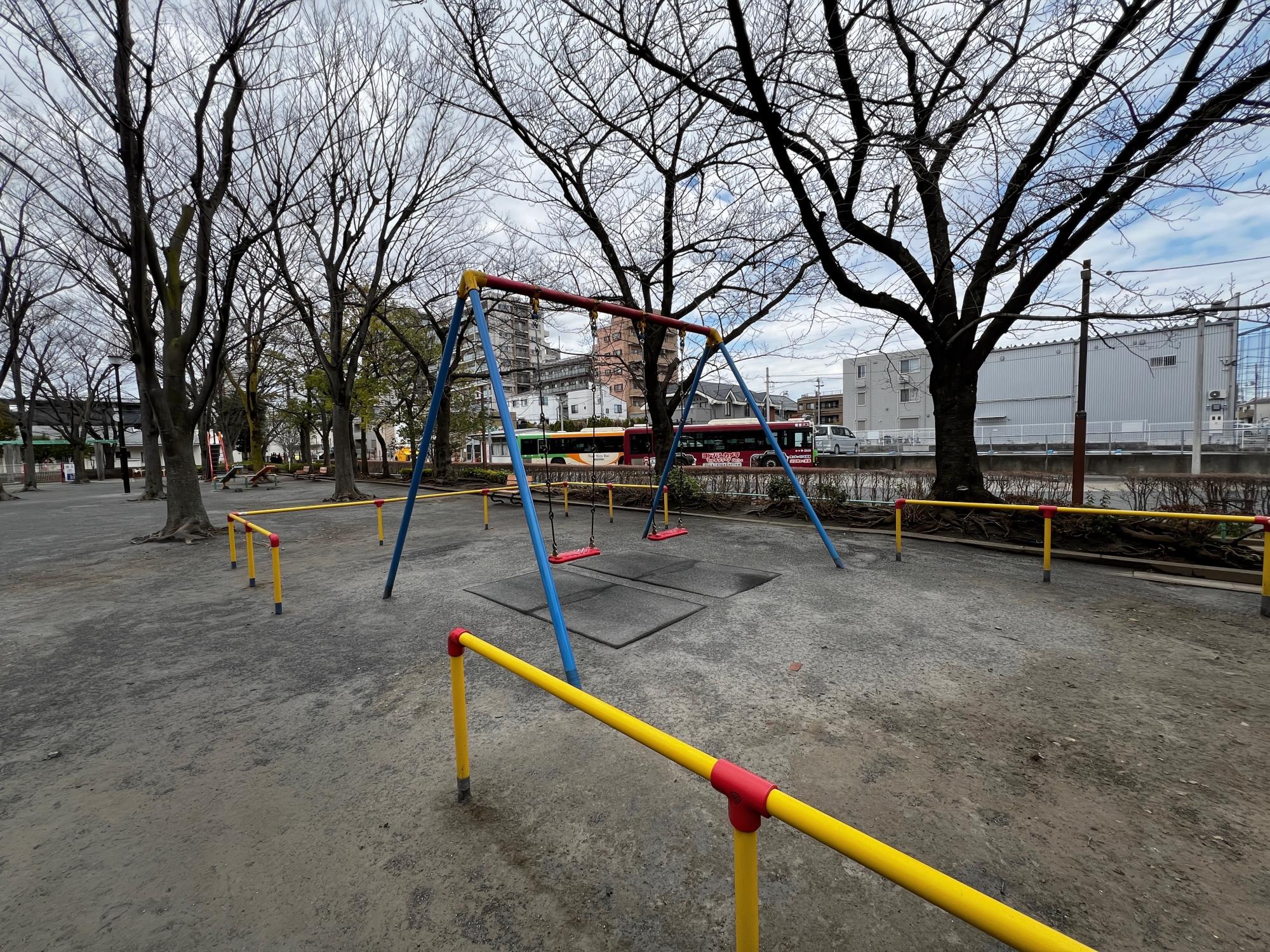 東新小岩二丁目公園