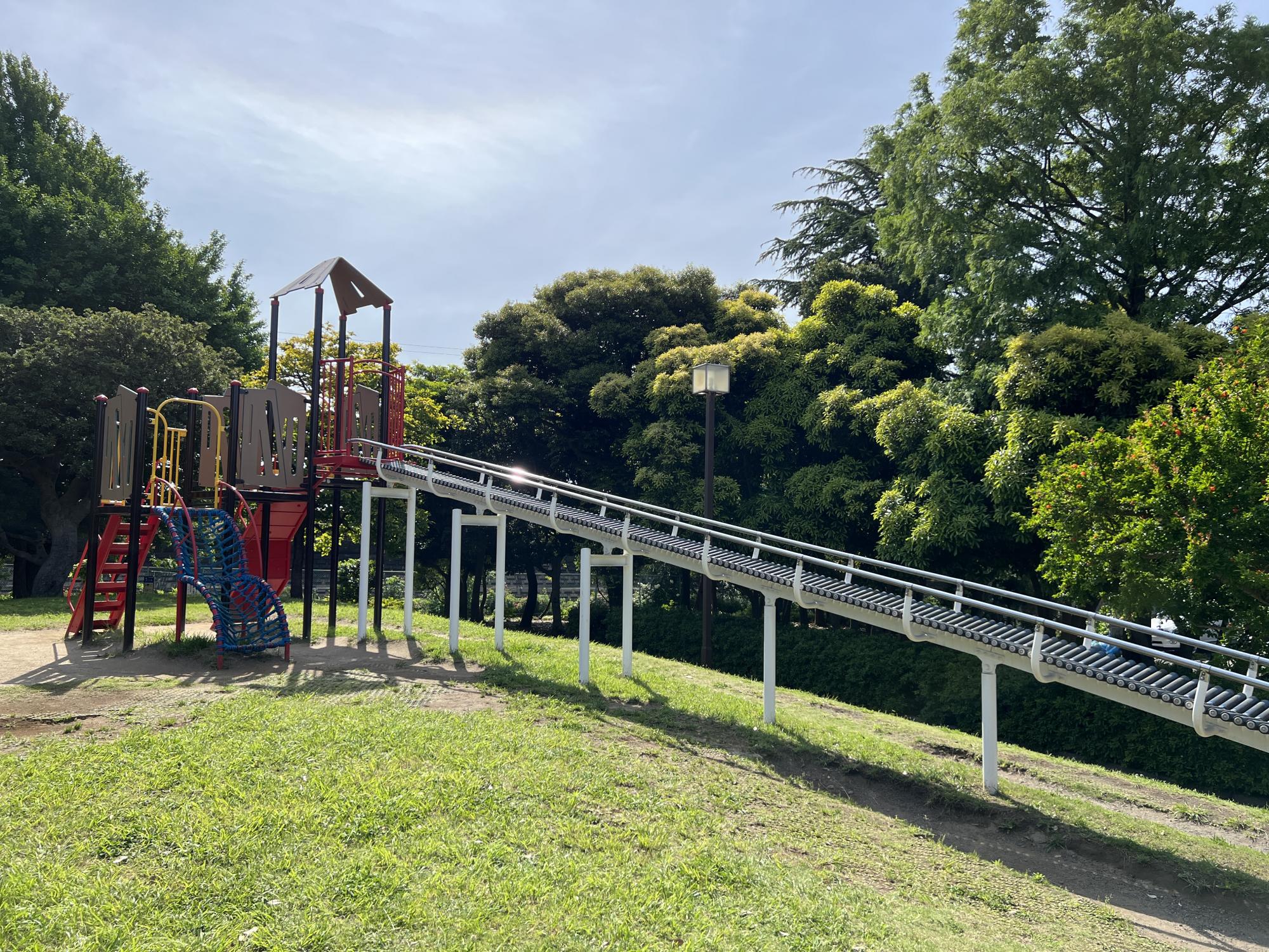 雷（いかずち）公園