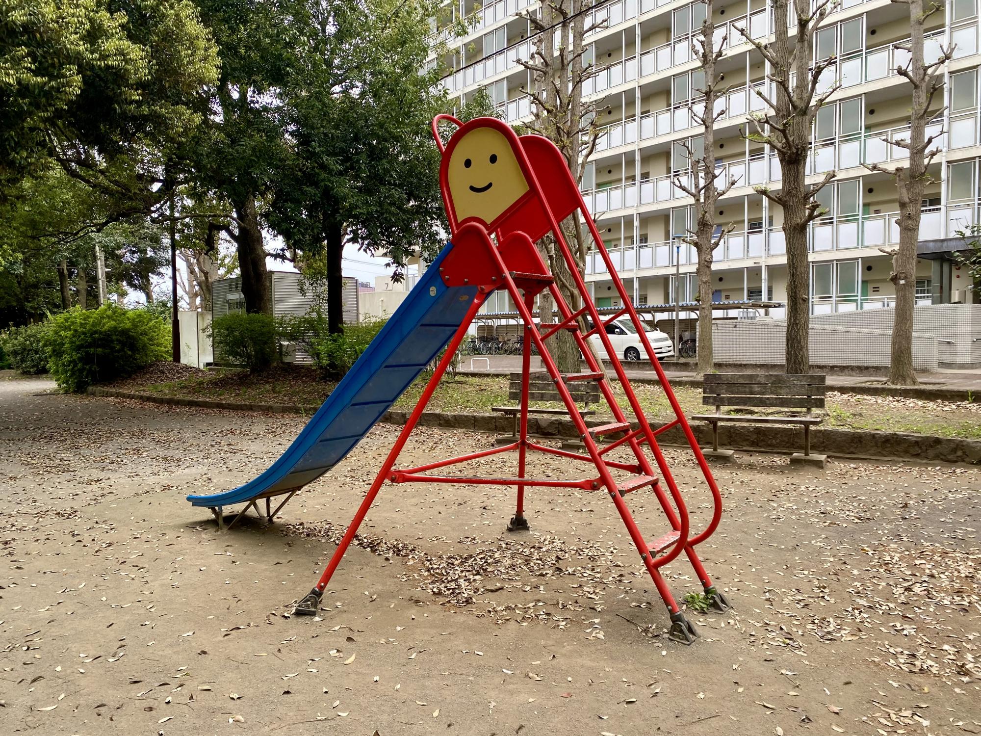 谷戸イチョウ公園