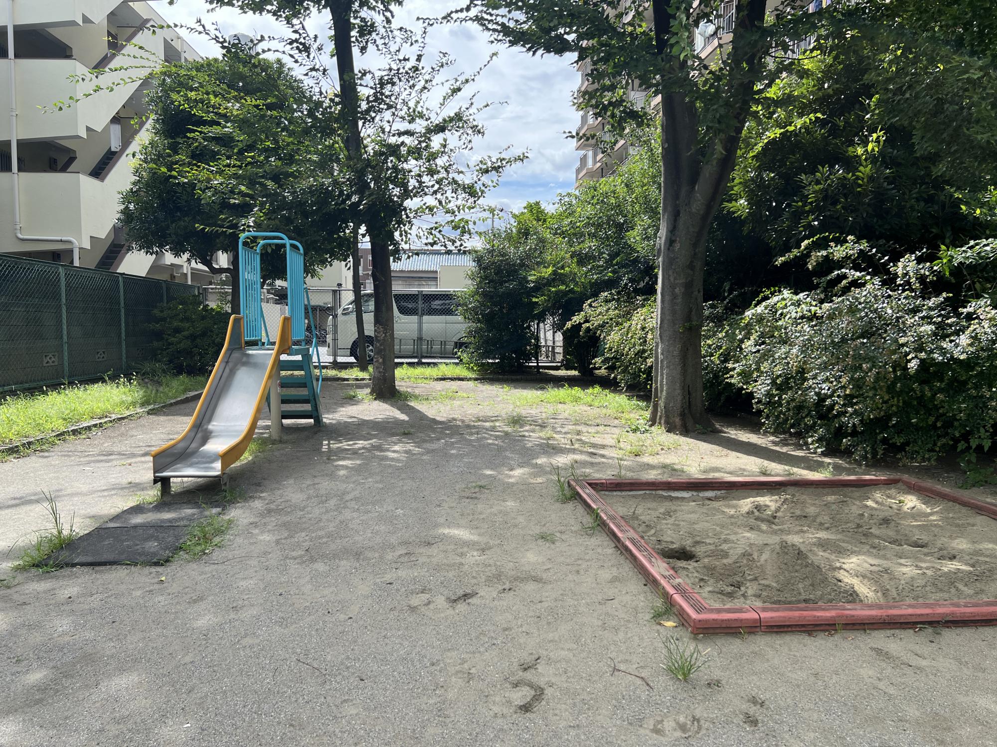 東坂下一丁目児童遊園