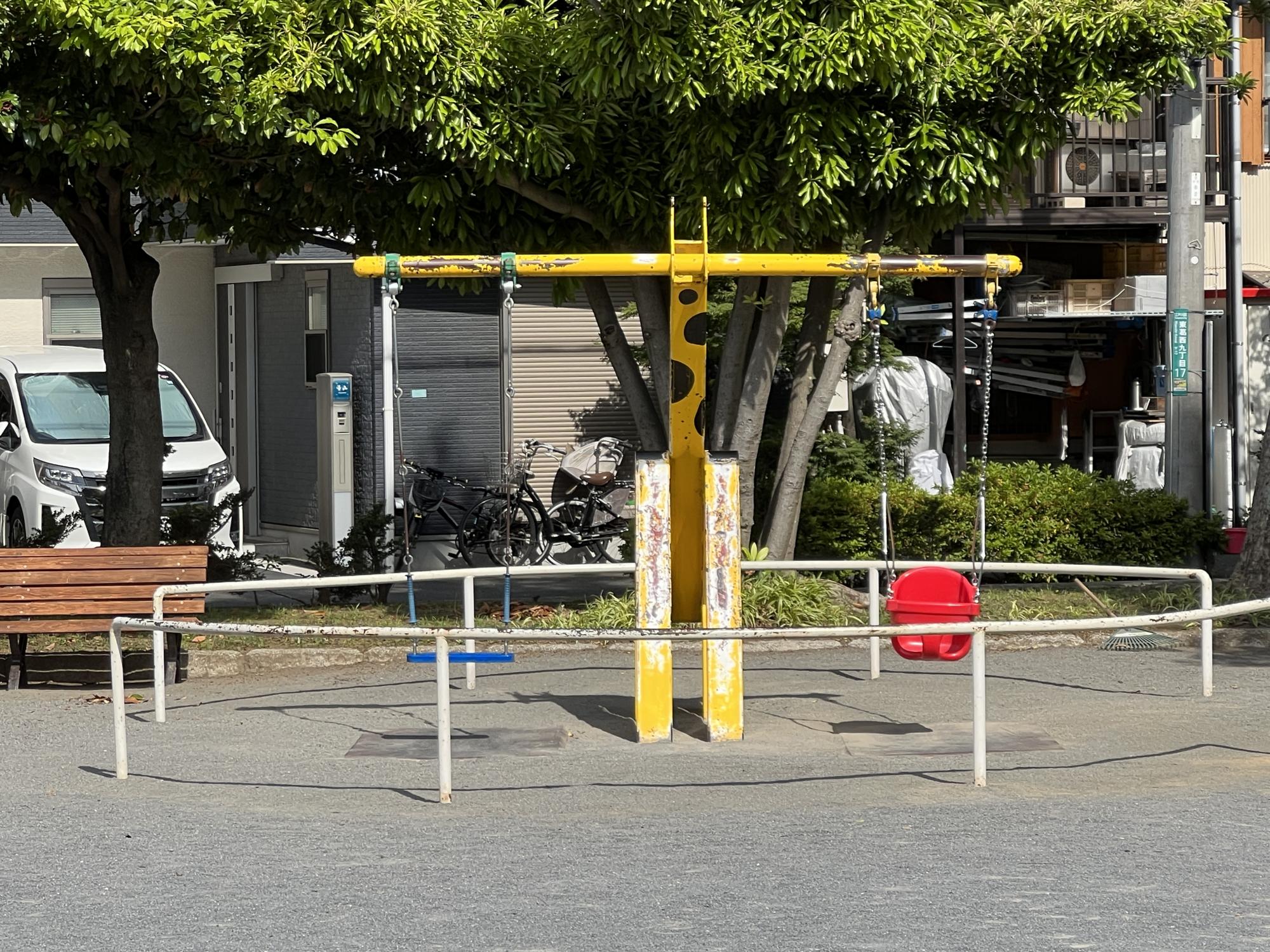 雷（いかずち）公園