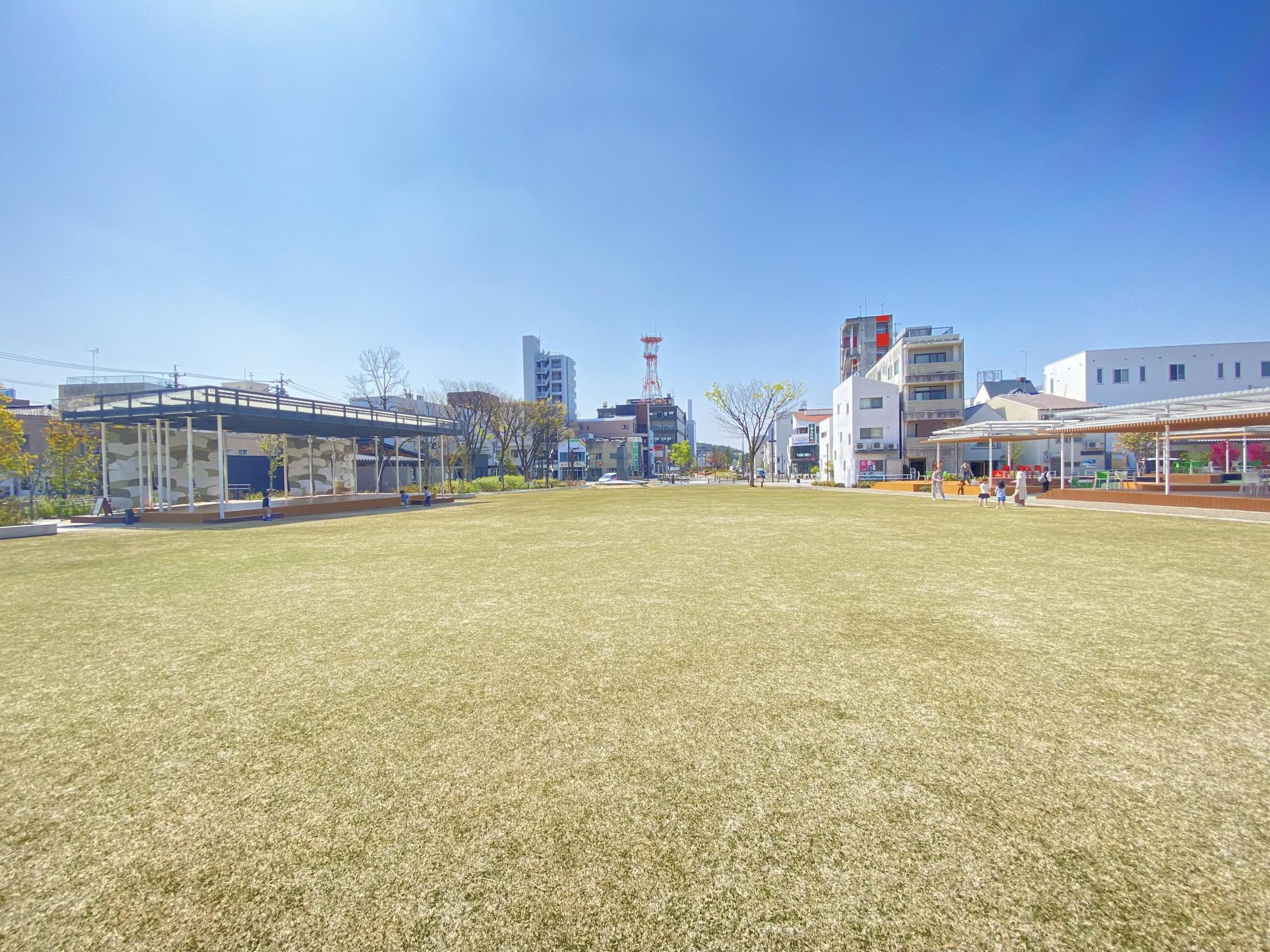 籠田公園（KAGODA PARK）