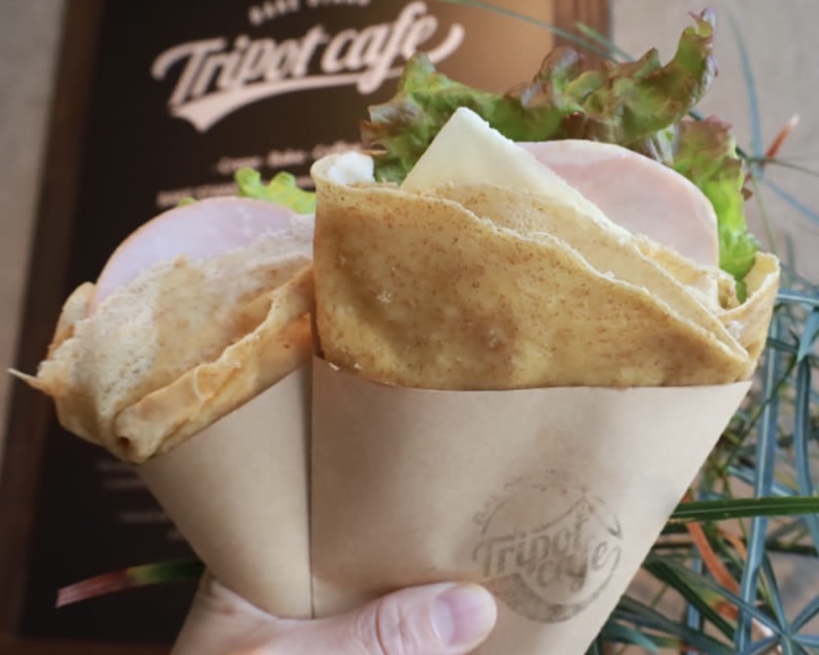 Tripot cafe BAKE stand 布袋駅