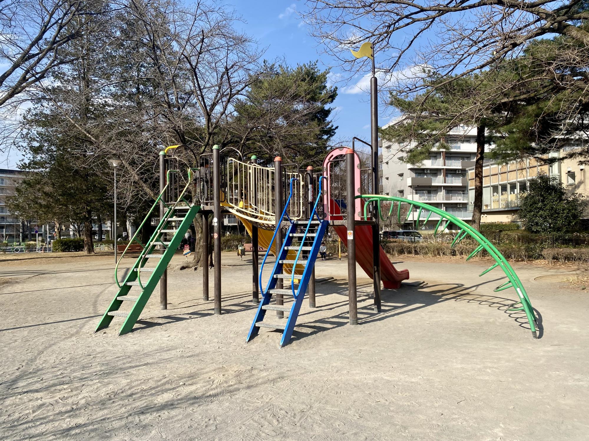 ひばりヶ丘団地南公園