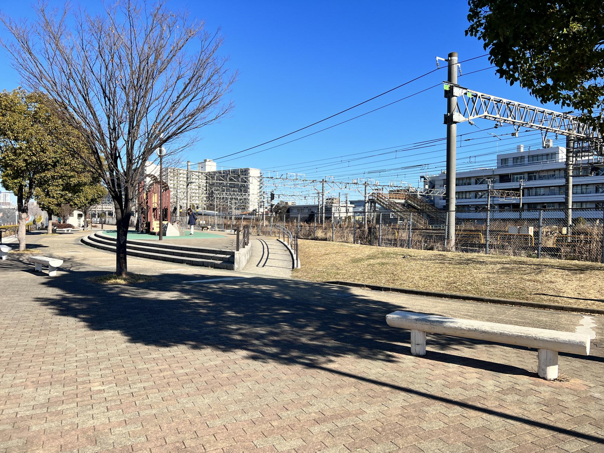 新川崎ふれあい公園