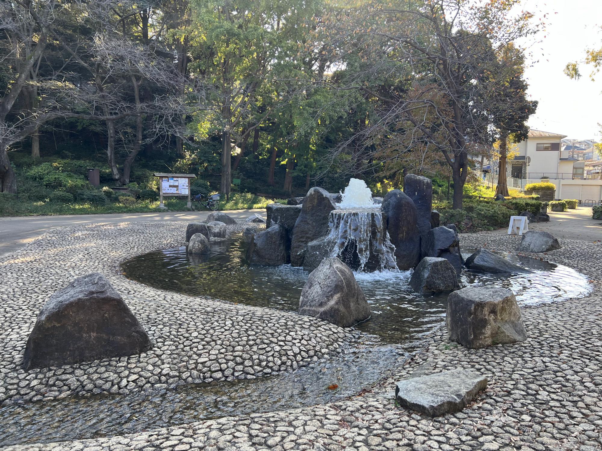 県立三ツ池公園