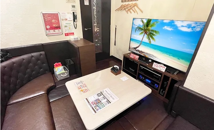 カラオケパセラ新宿靖国通り店