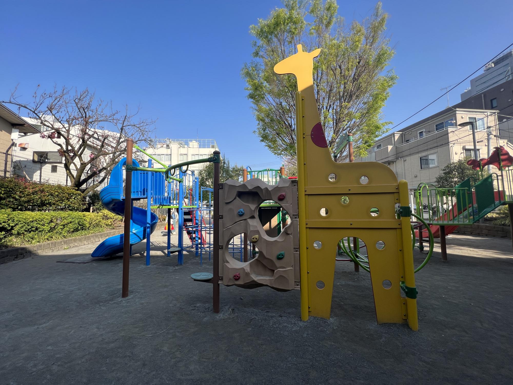 文京区立駕籠町（かごまち）公園