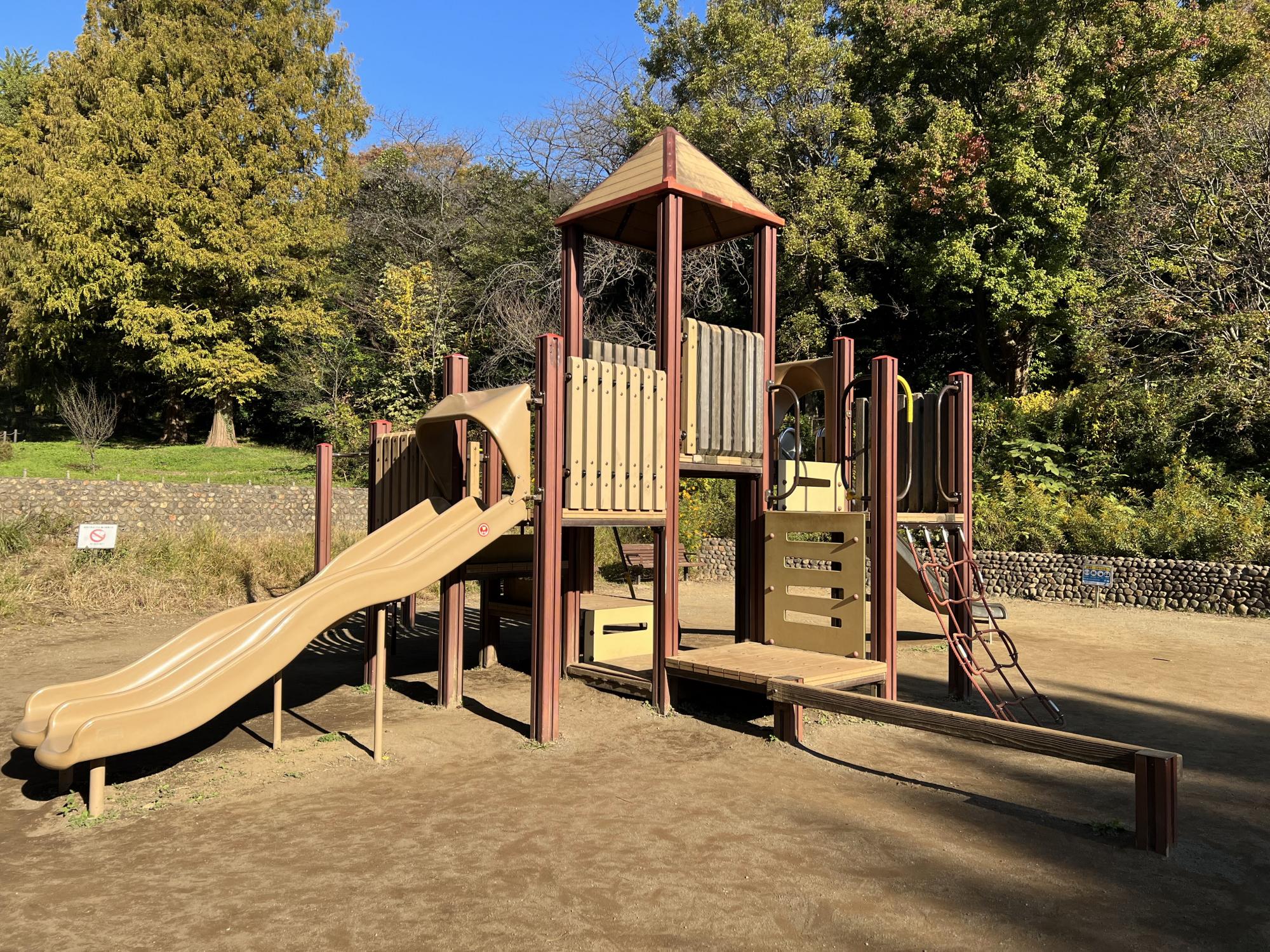 県立三ツ池公園