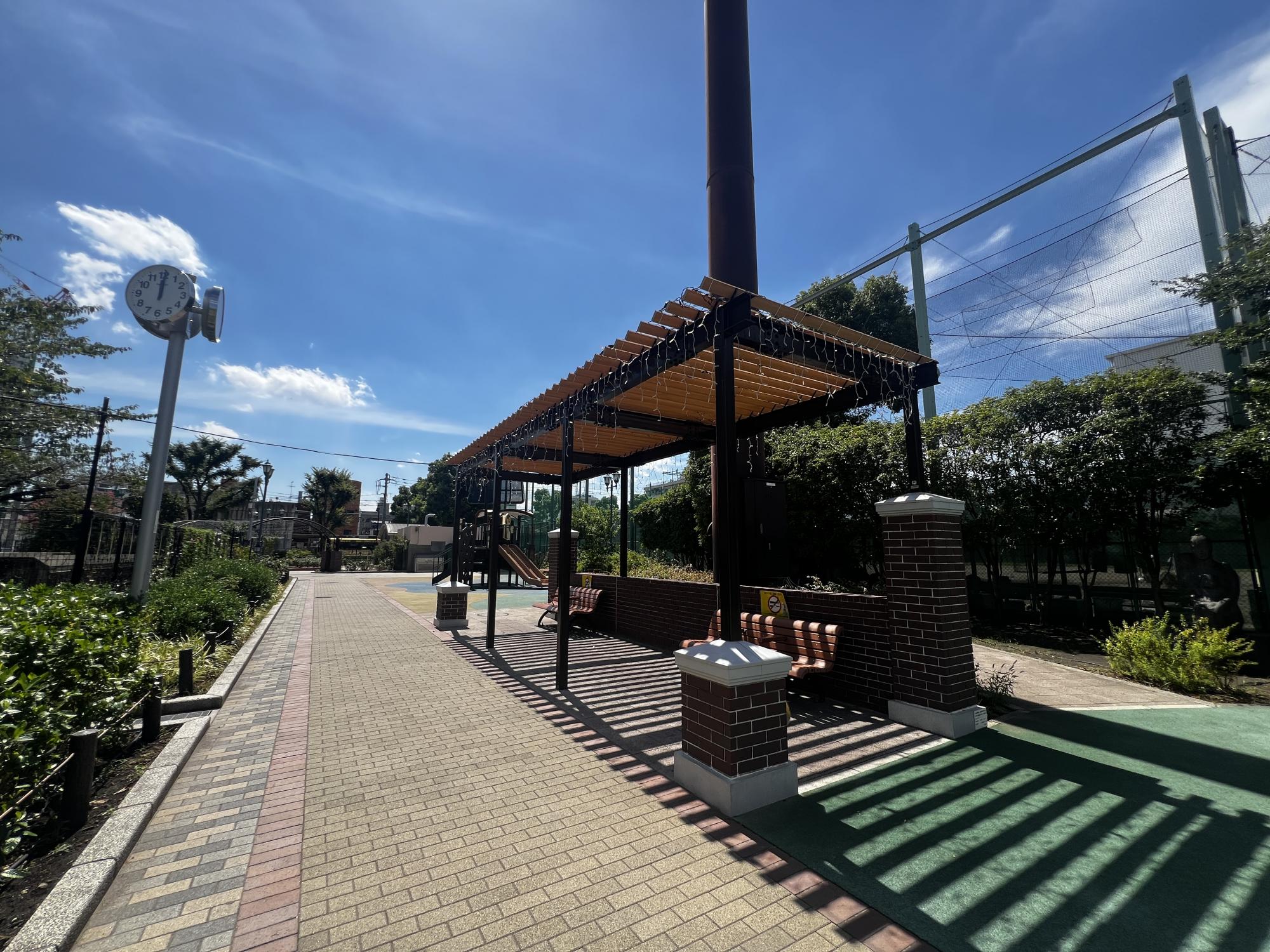 荒川区立あらかわ遊園運動場