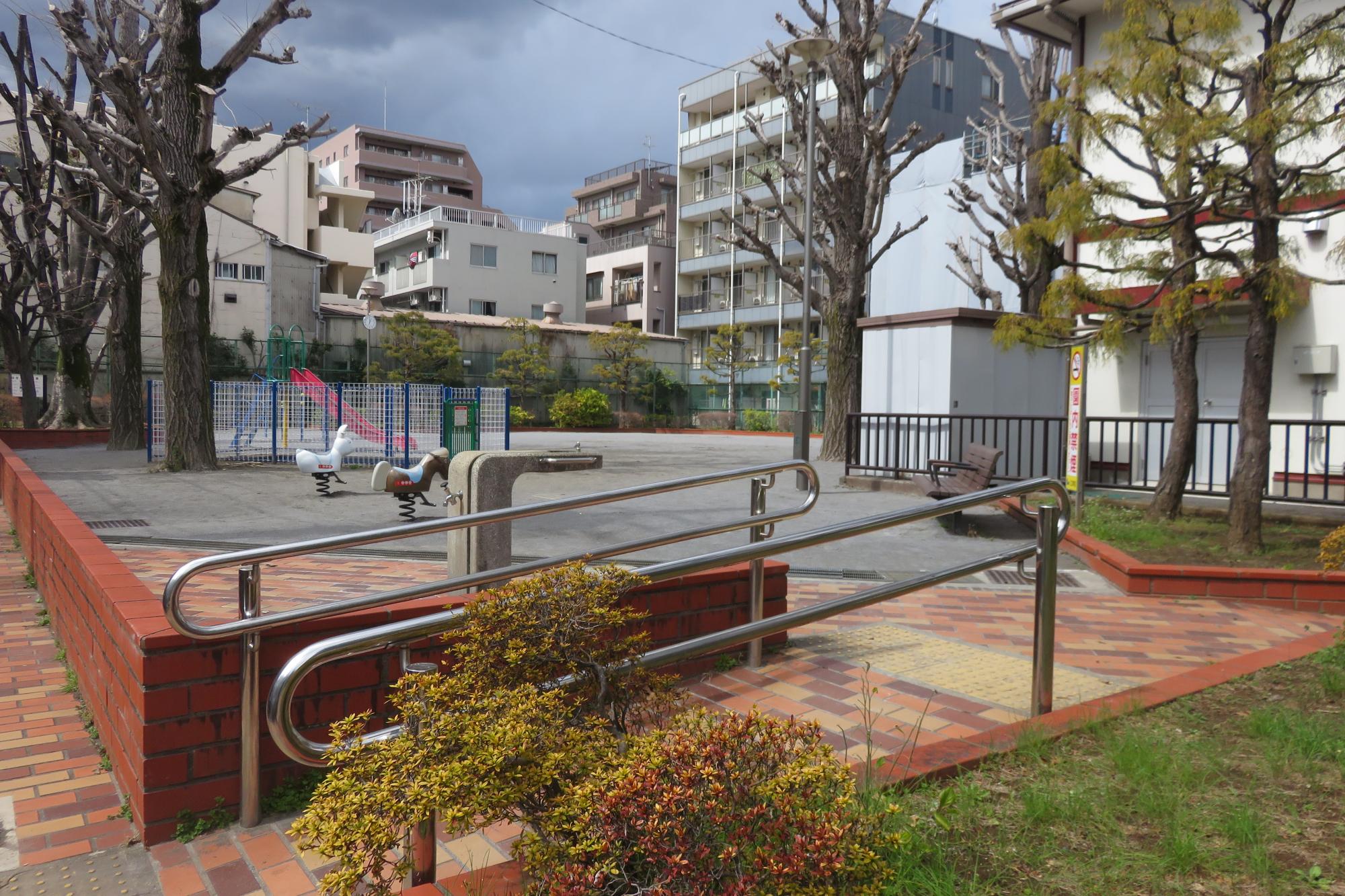 住吉一丁目公園