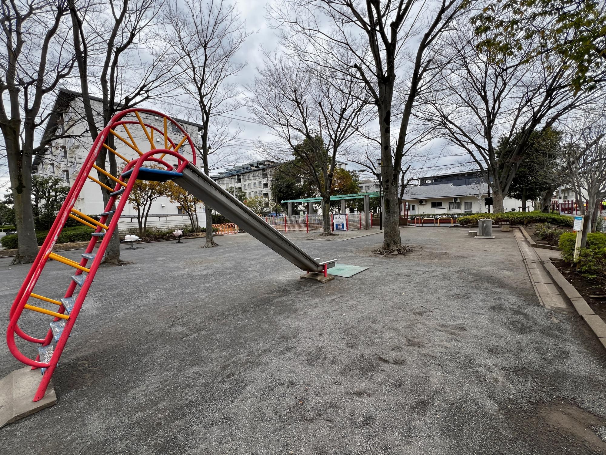 東新小岩二丁目公園