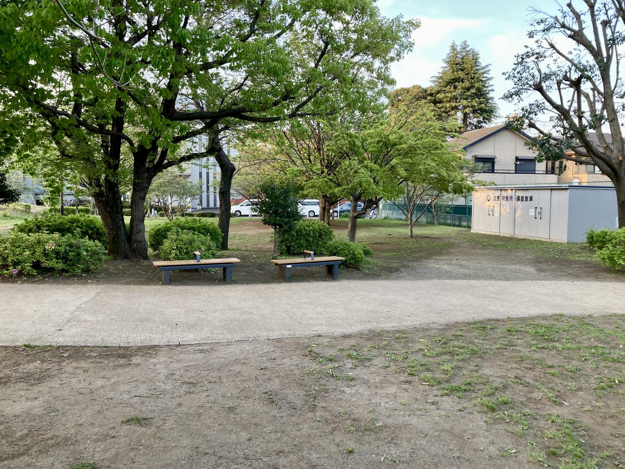 連雀中央公園