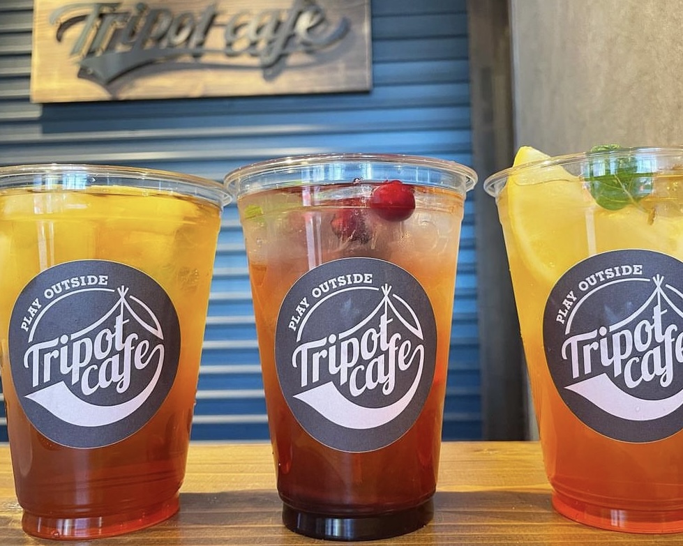 Tripot cafe BAKE stand 布袋駅