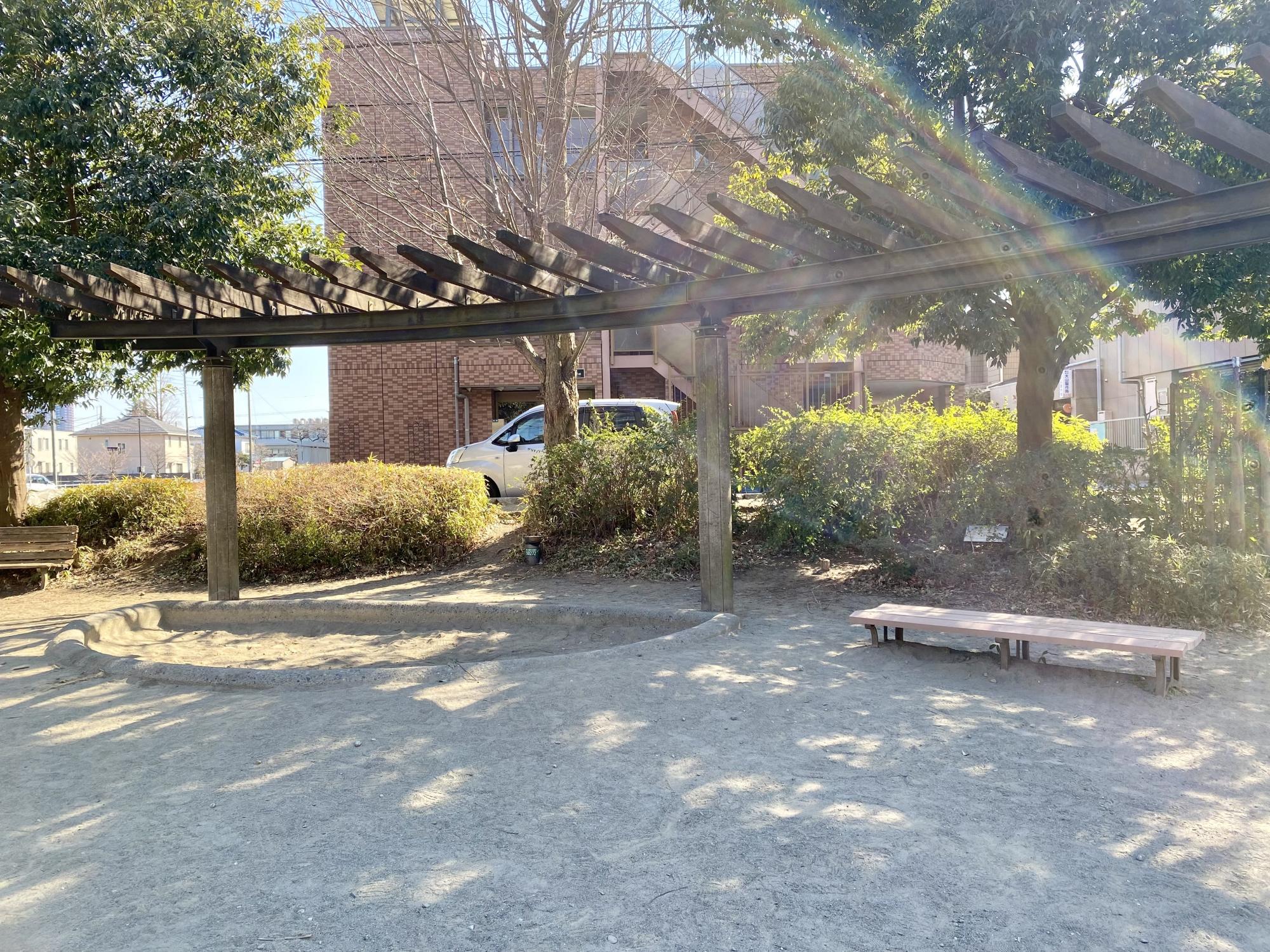 東口中央公園