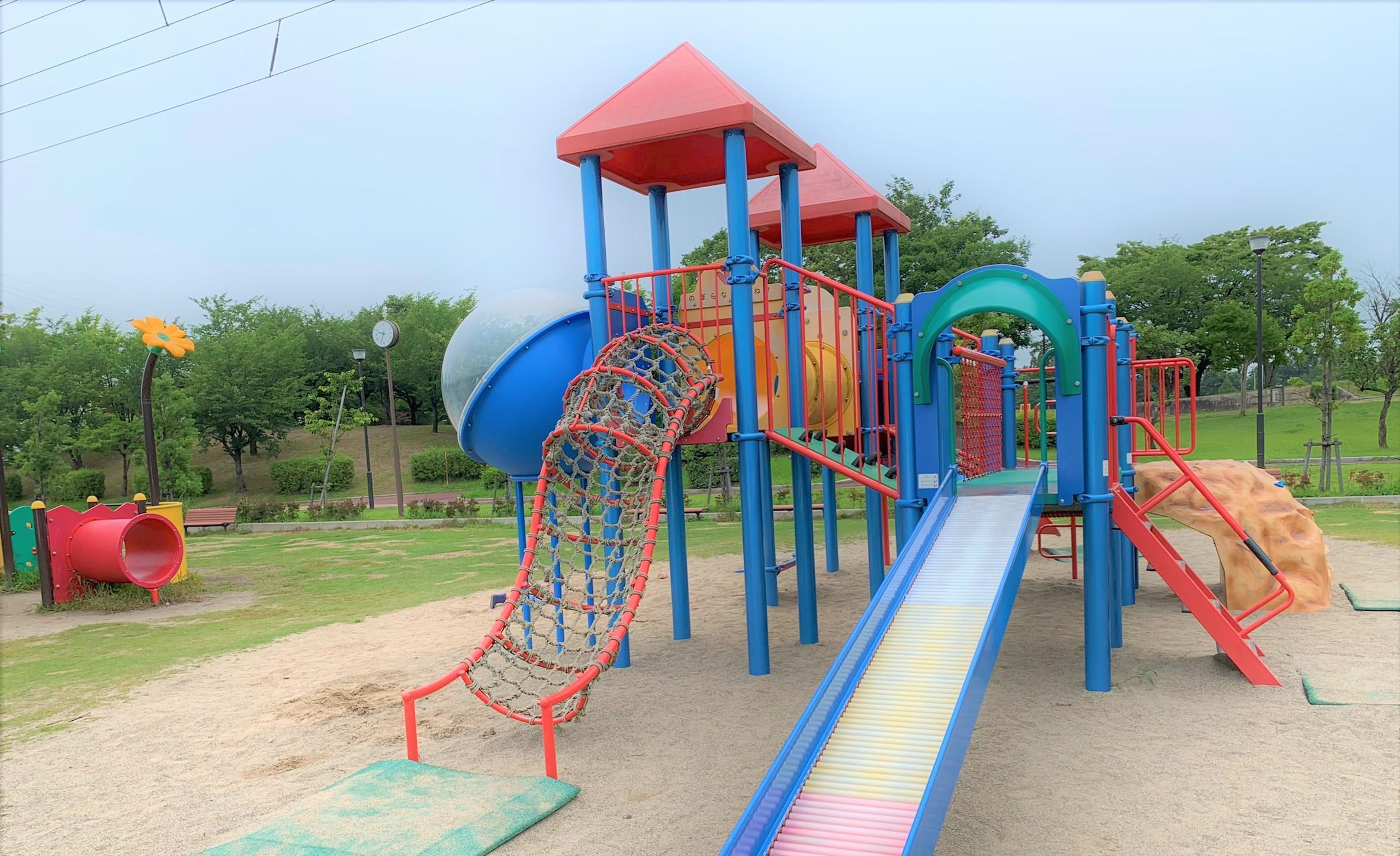 射水 公園｜大島中央公園・屋内遊具場「遊ぼ～館」