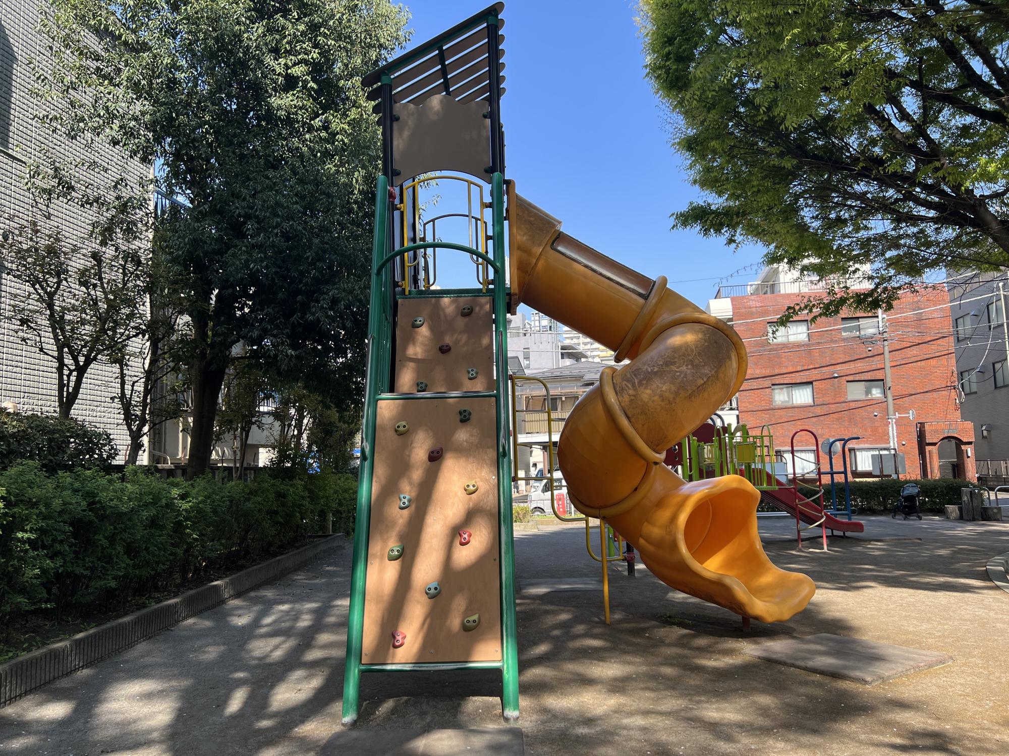 豊島区立西巣鴨公園